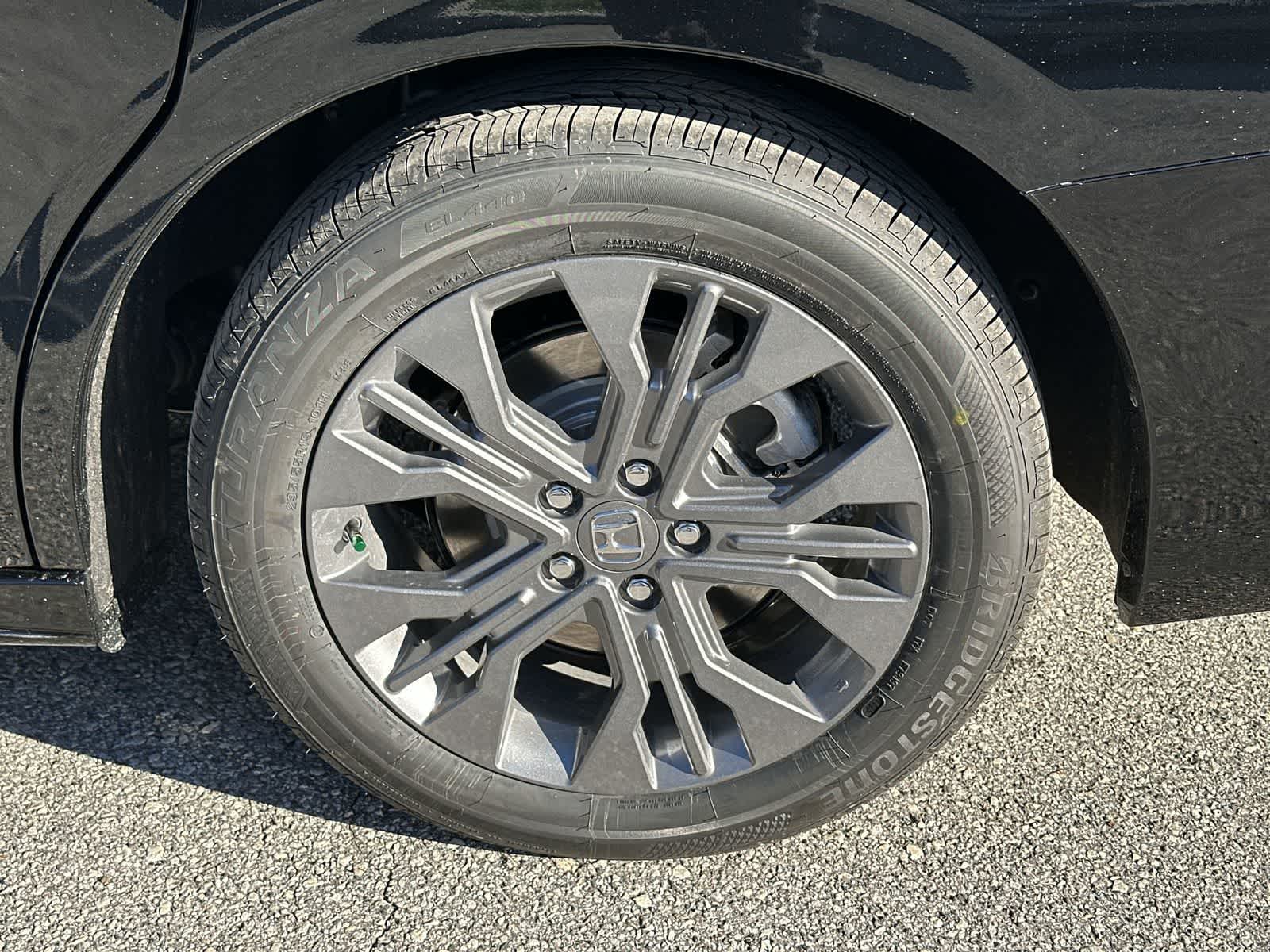 Thumbnail: 2026 Honda Odyssey - 12