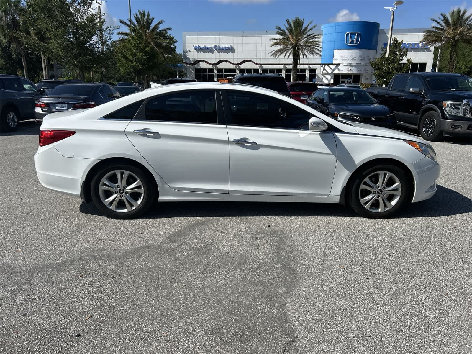 Thumbnail: 2013 Hyundai Sonata - 7