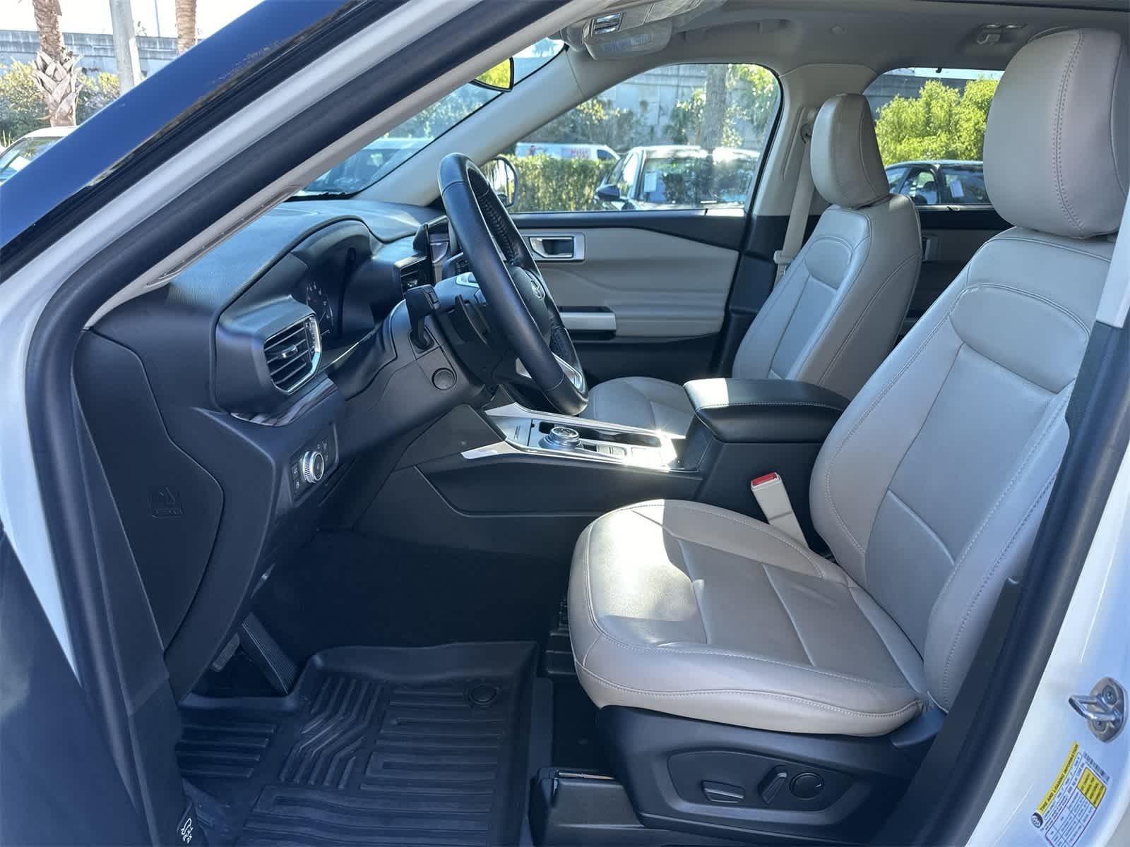 Thumbnail: 2021 Ford Explorer - 12