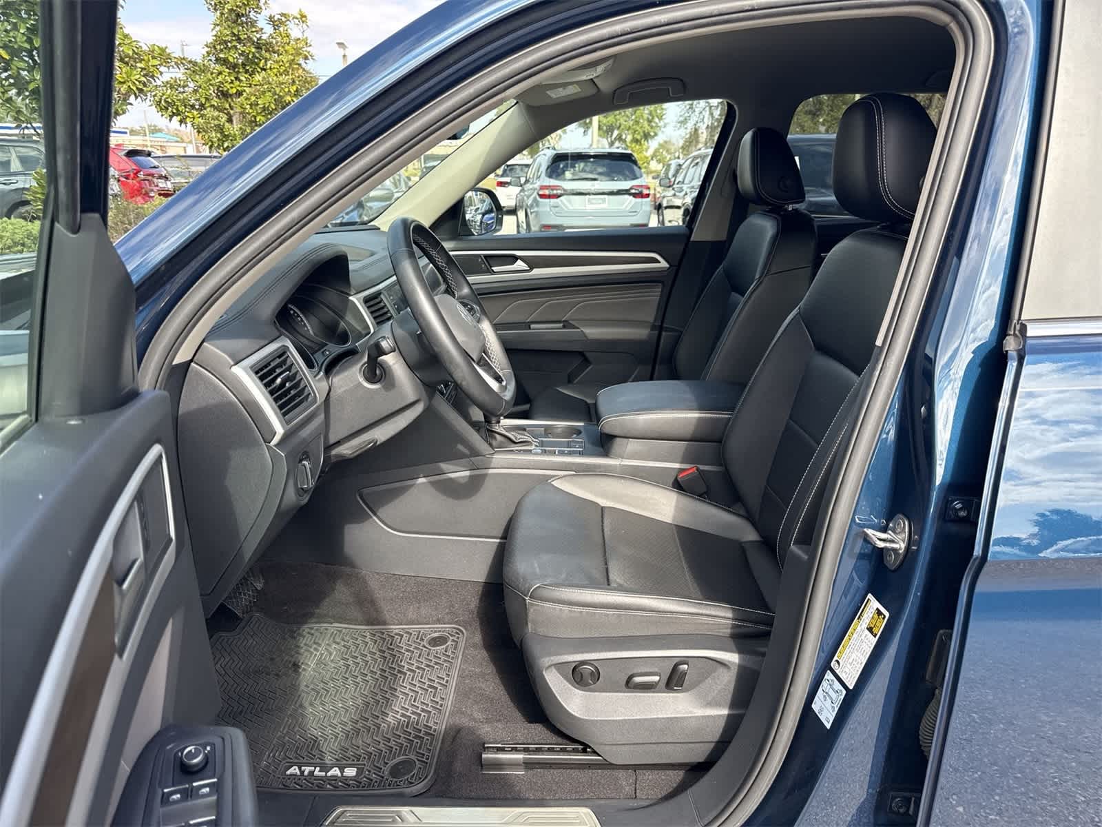 Thumbnail: 2021 Volkswagen Atlas - 2