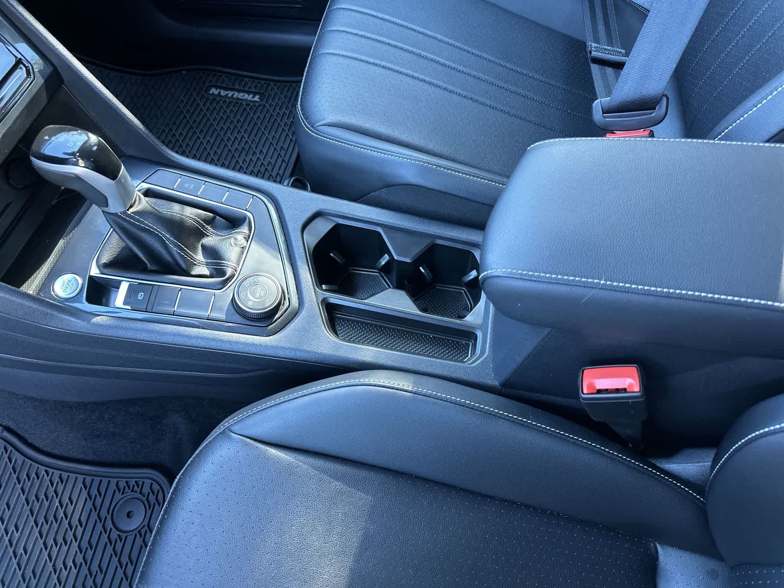 Thumbnail: 2024 Volkswagen Tiguan - 19