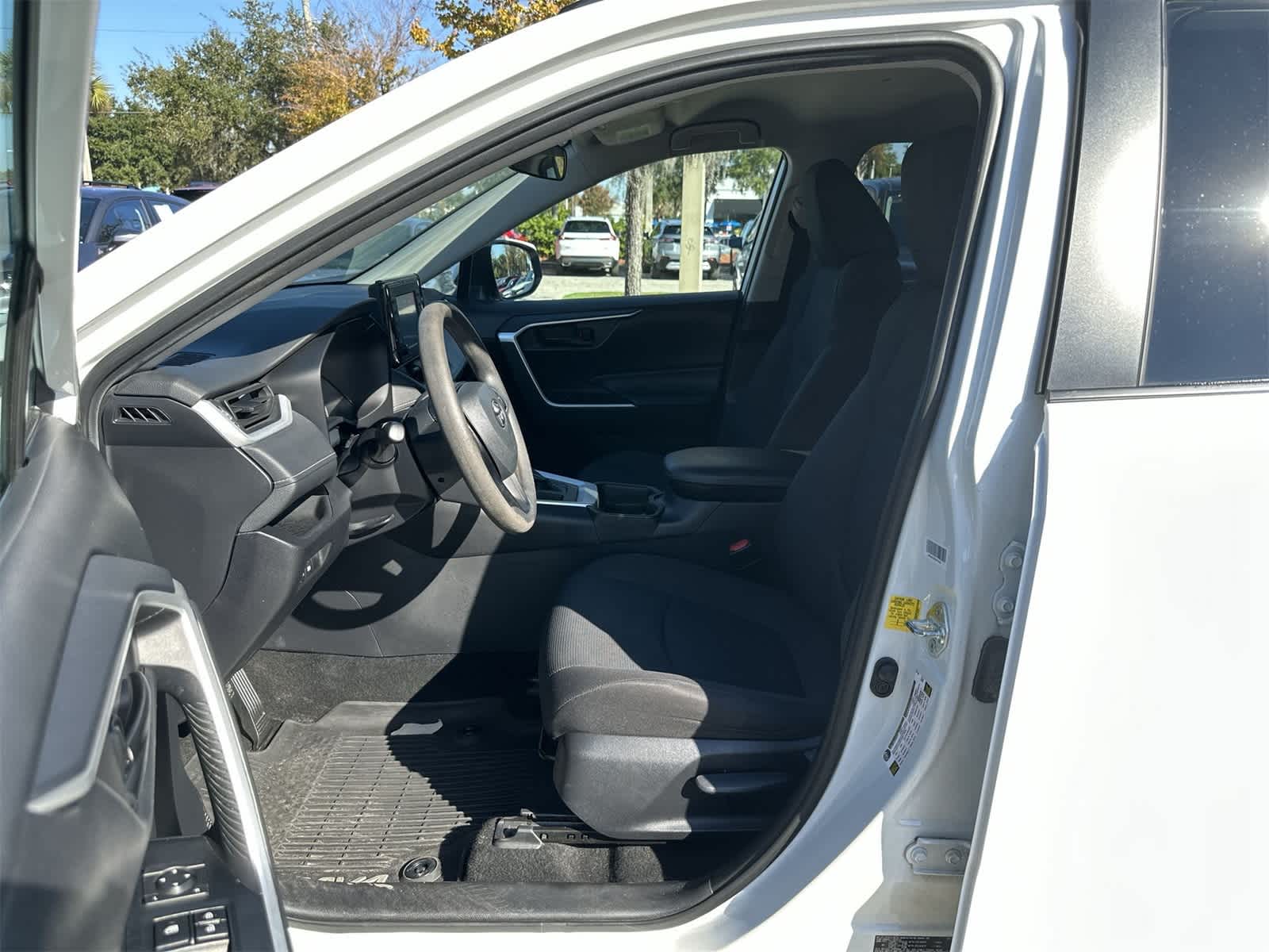 Thumbnail: 2020 Toyota RAV4 - 2