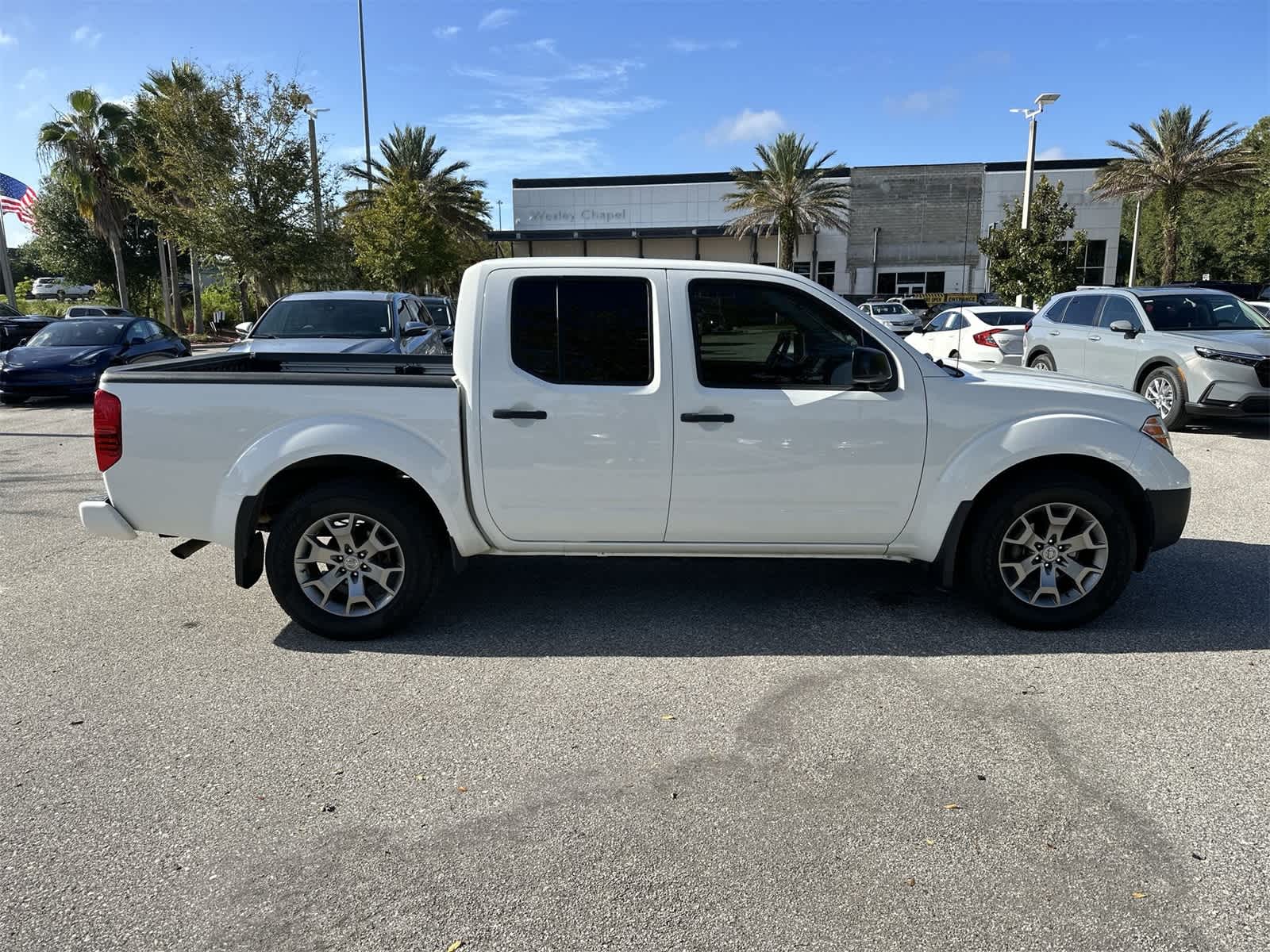 Thumbnail: 2021 Nissan Frontier - 7