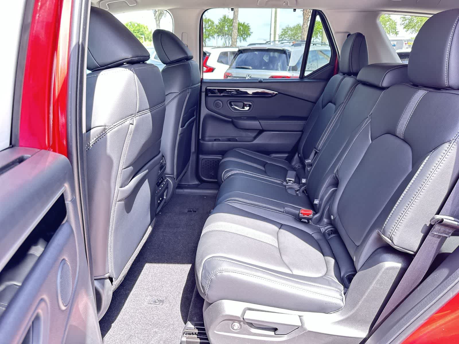 Thumbnail: 2026 Honda Pilot - 15