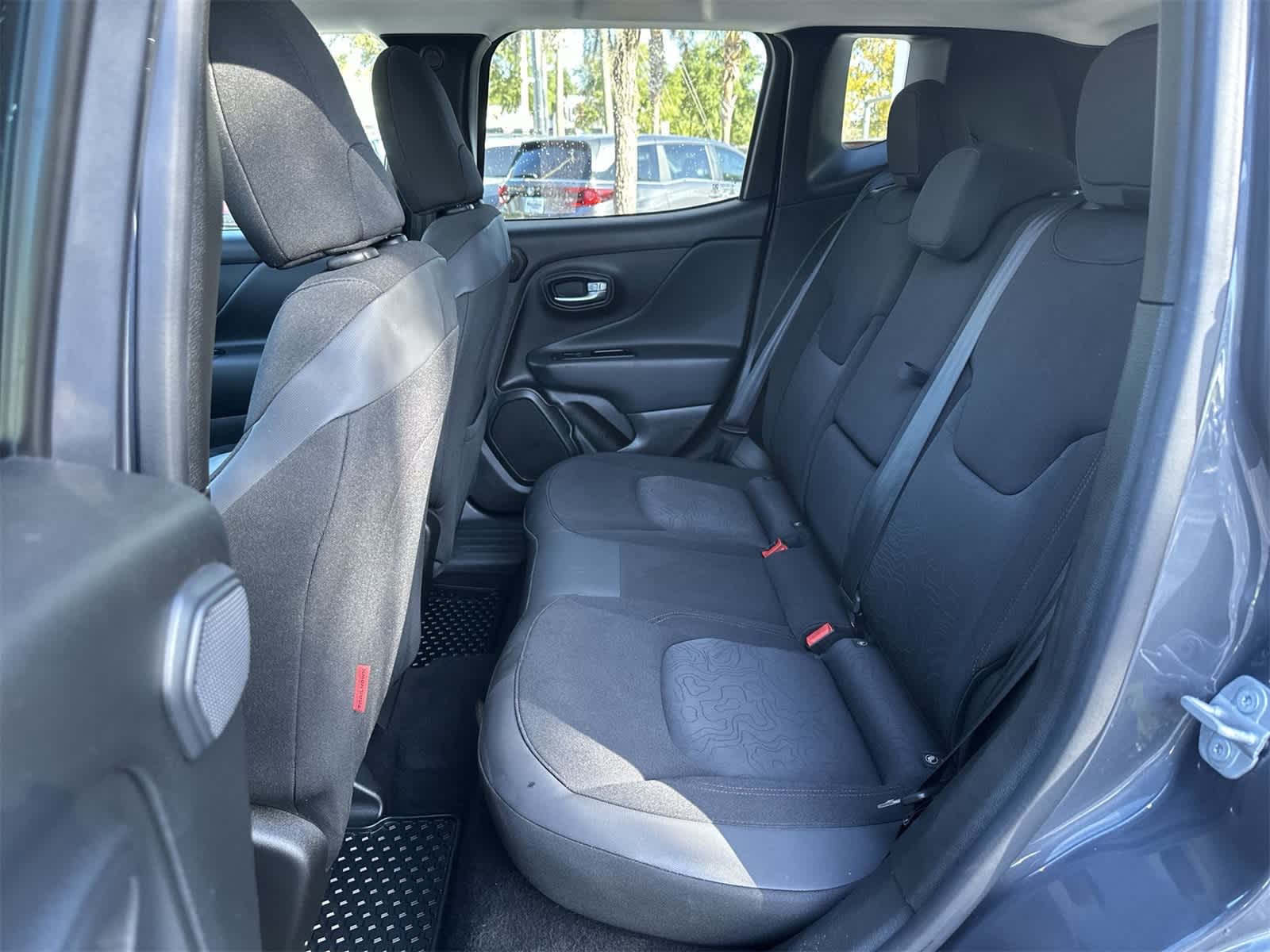 Thumbnail: 2022 Jeep Renegade - 15