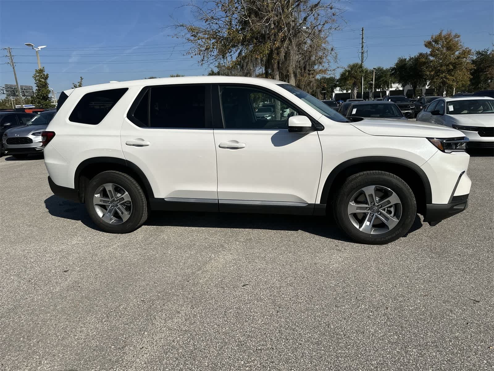 Thumbnail: 2025 Honda Pilot - 7