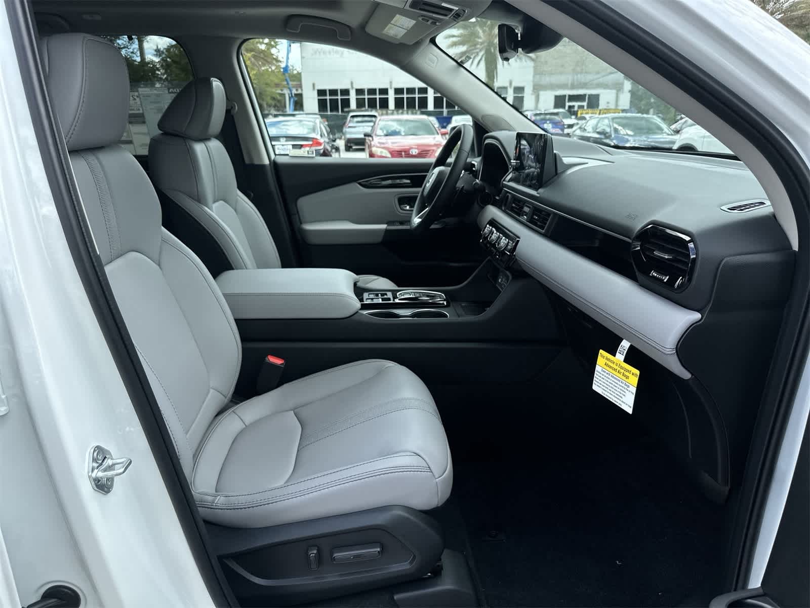 Thumbnail: 2025 Honda Pilot - 17