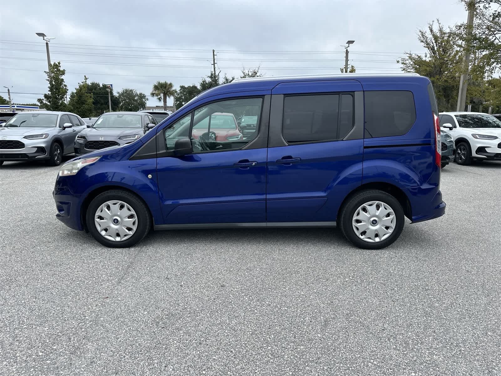 Thumbnail: 2018 Ford Transit Series - 3