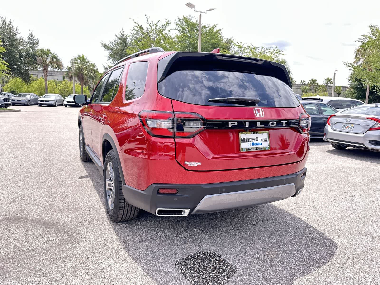 Thumbnail: 2026 Honda Pilot - 4