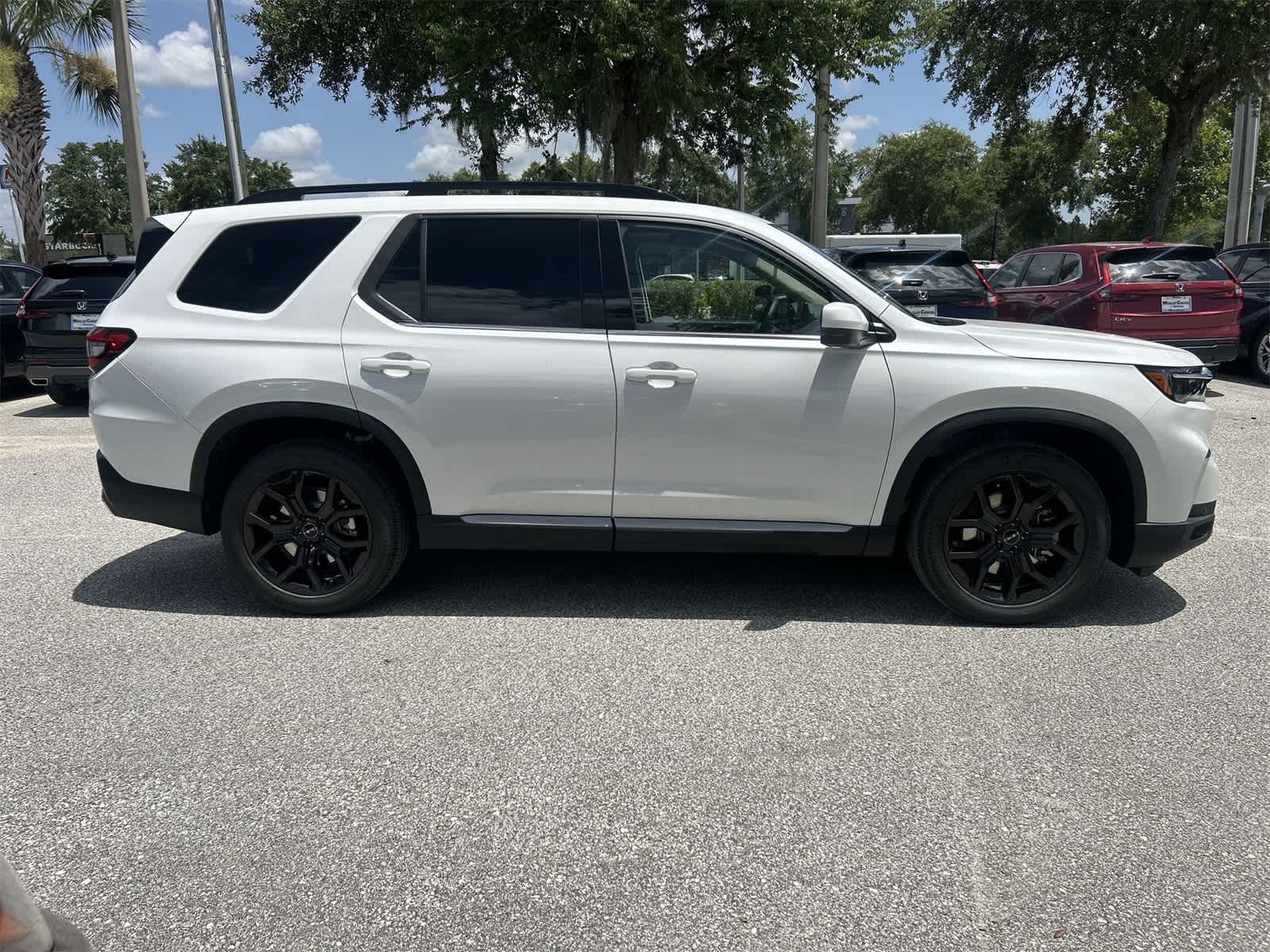 Thumbnail: 2025 Honda Pilot - 7