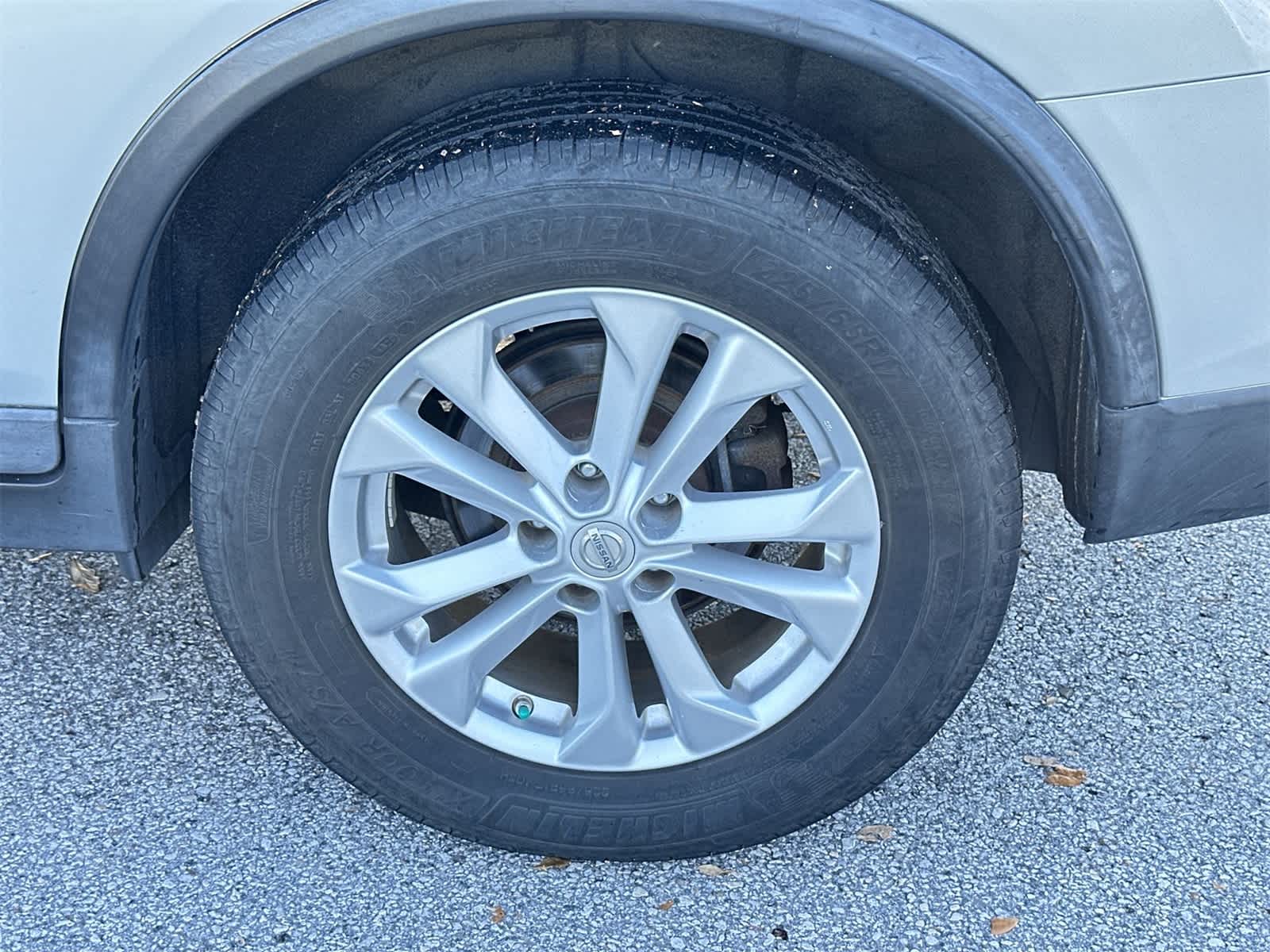 Thumbnail: 2015 Nissan Rogue - 12