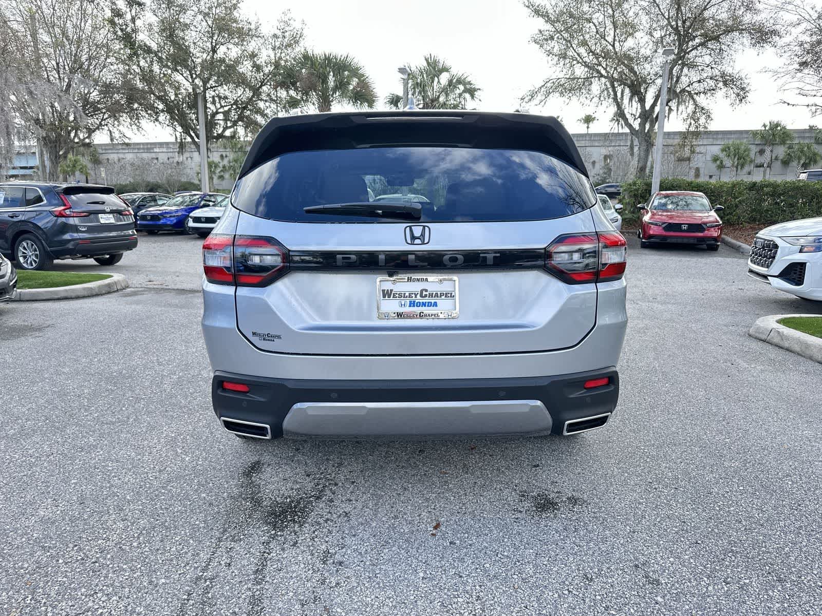 Thumbnail: 2026 Honda Pilot - 5