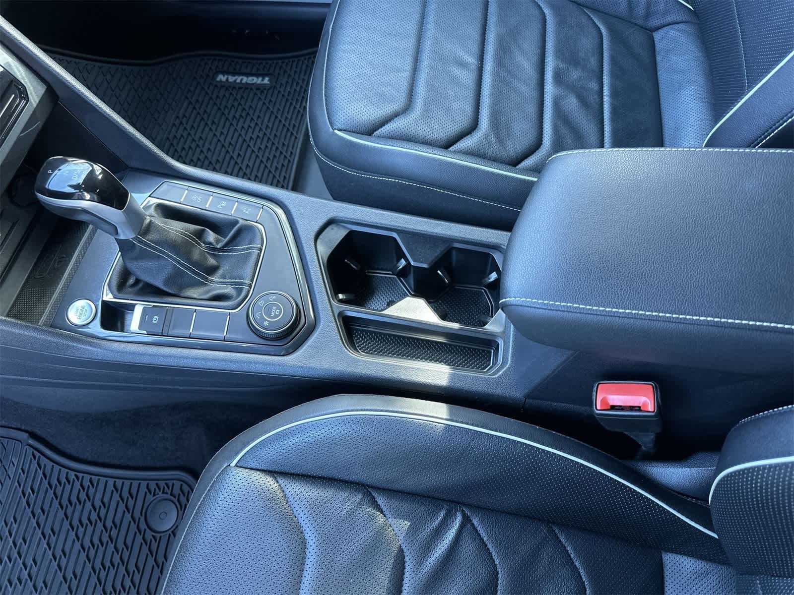 Thumbnail: 2024 Volkswagen Tiguan - 19