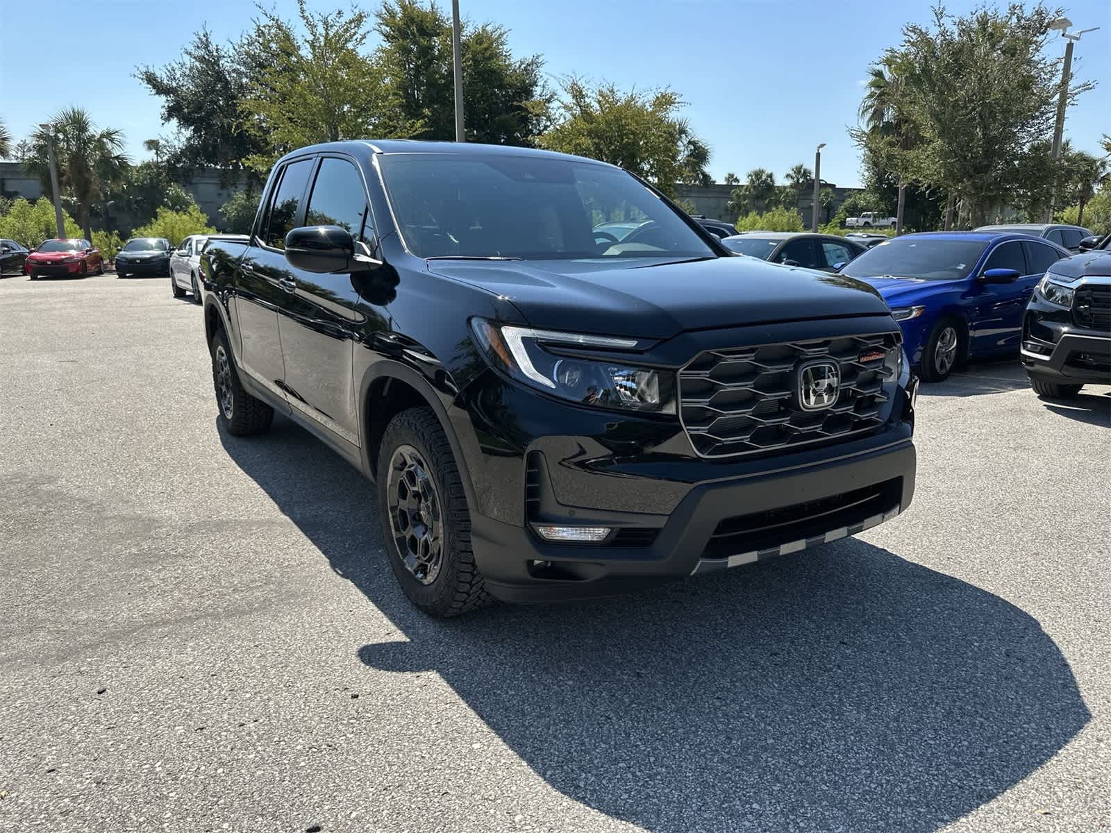 Thumbnail: 2025 Honda Ridgeline - 8