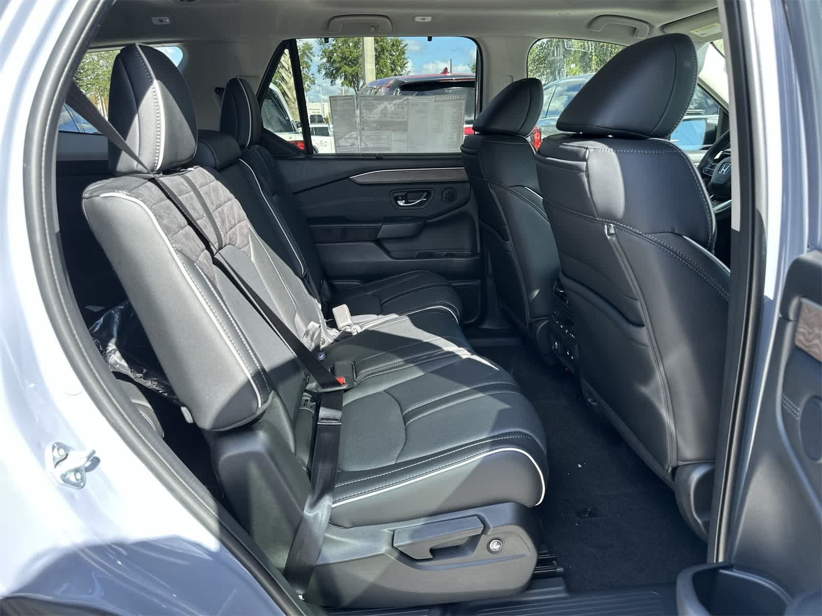 Thumbnail: 2026 Honda Pilot - 16