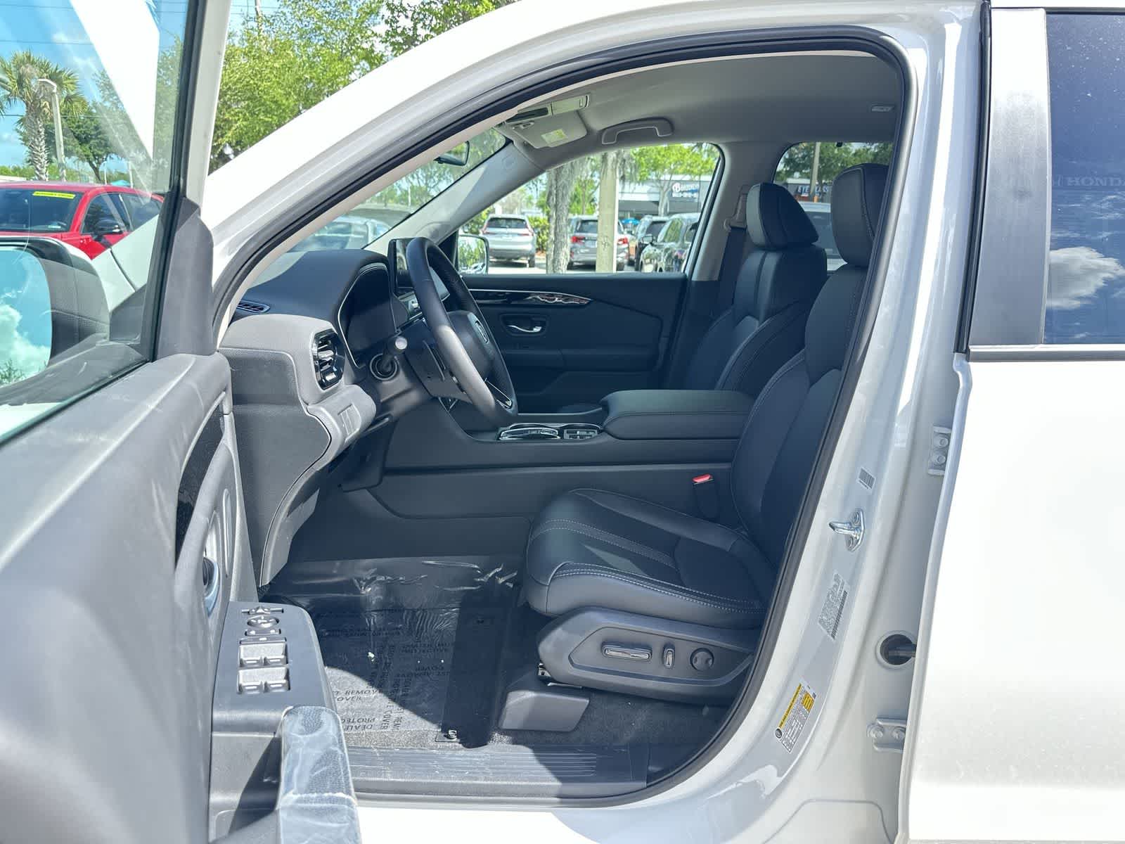 Thumbnail: 2026 Honda Pilot - 2