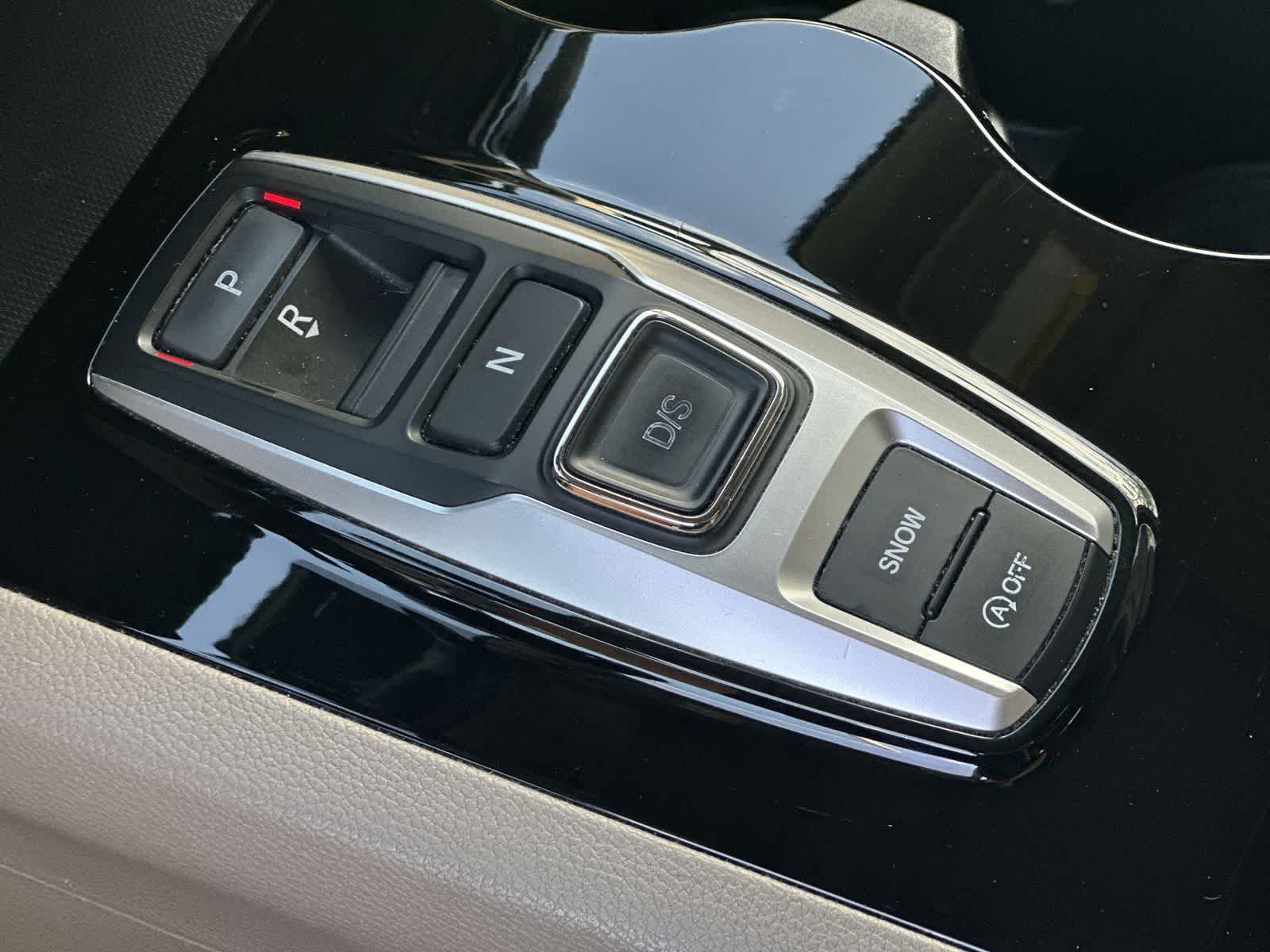 Thumbnail: 2017 Honda Pilot - 20