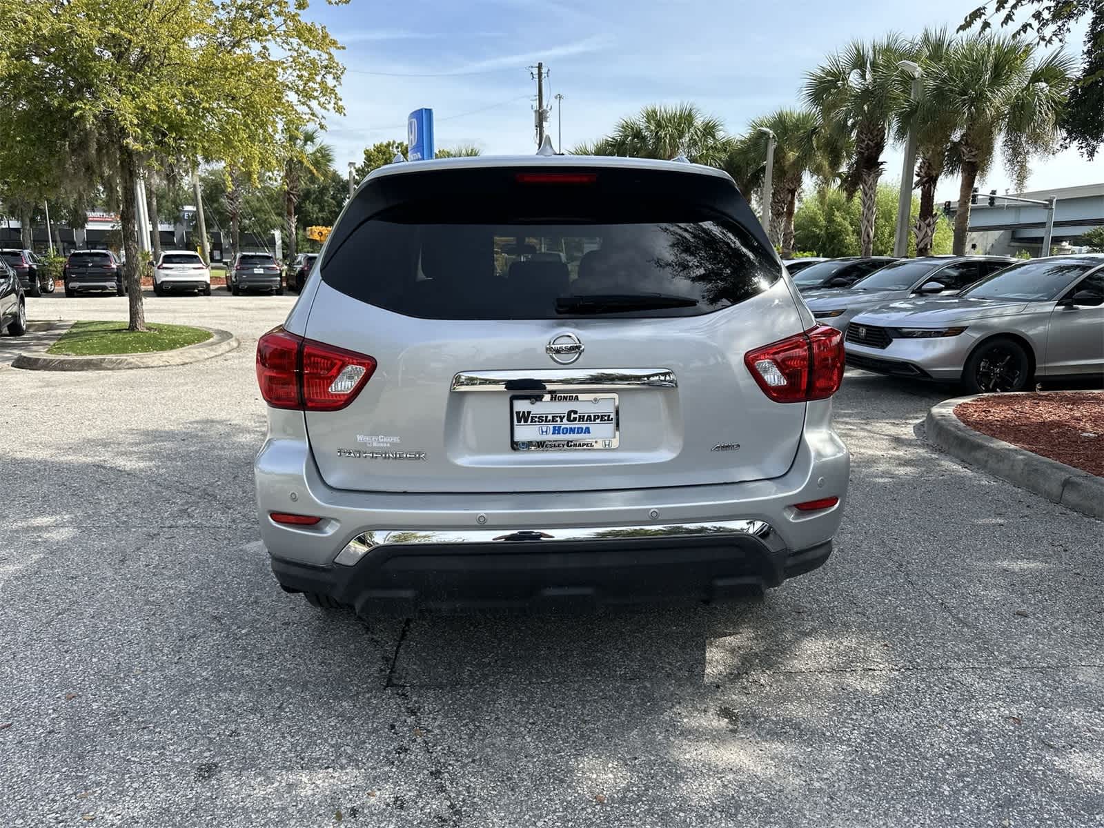 Thumbnail: 2019 Nissan Pathfinder - 5