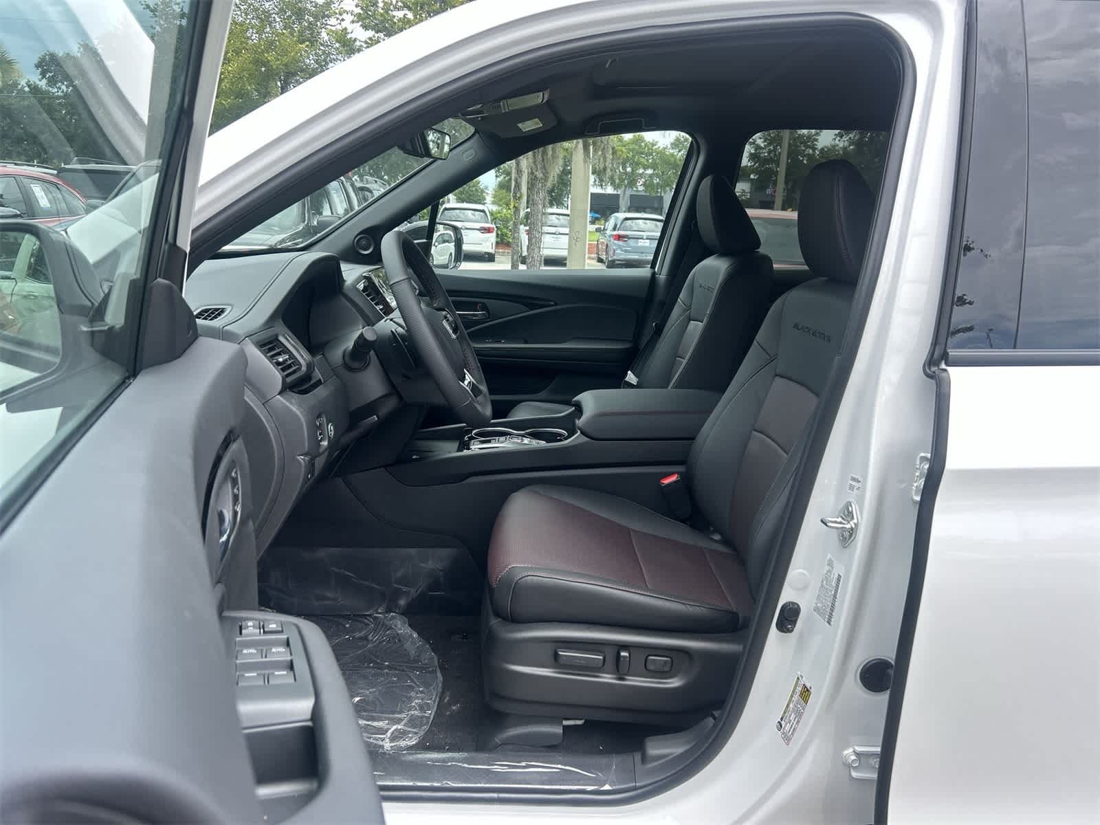 Thumbnail: 2025 Honda Ridgeline - 2