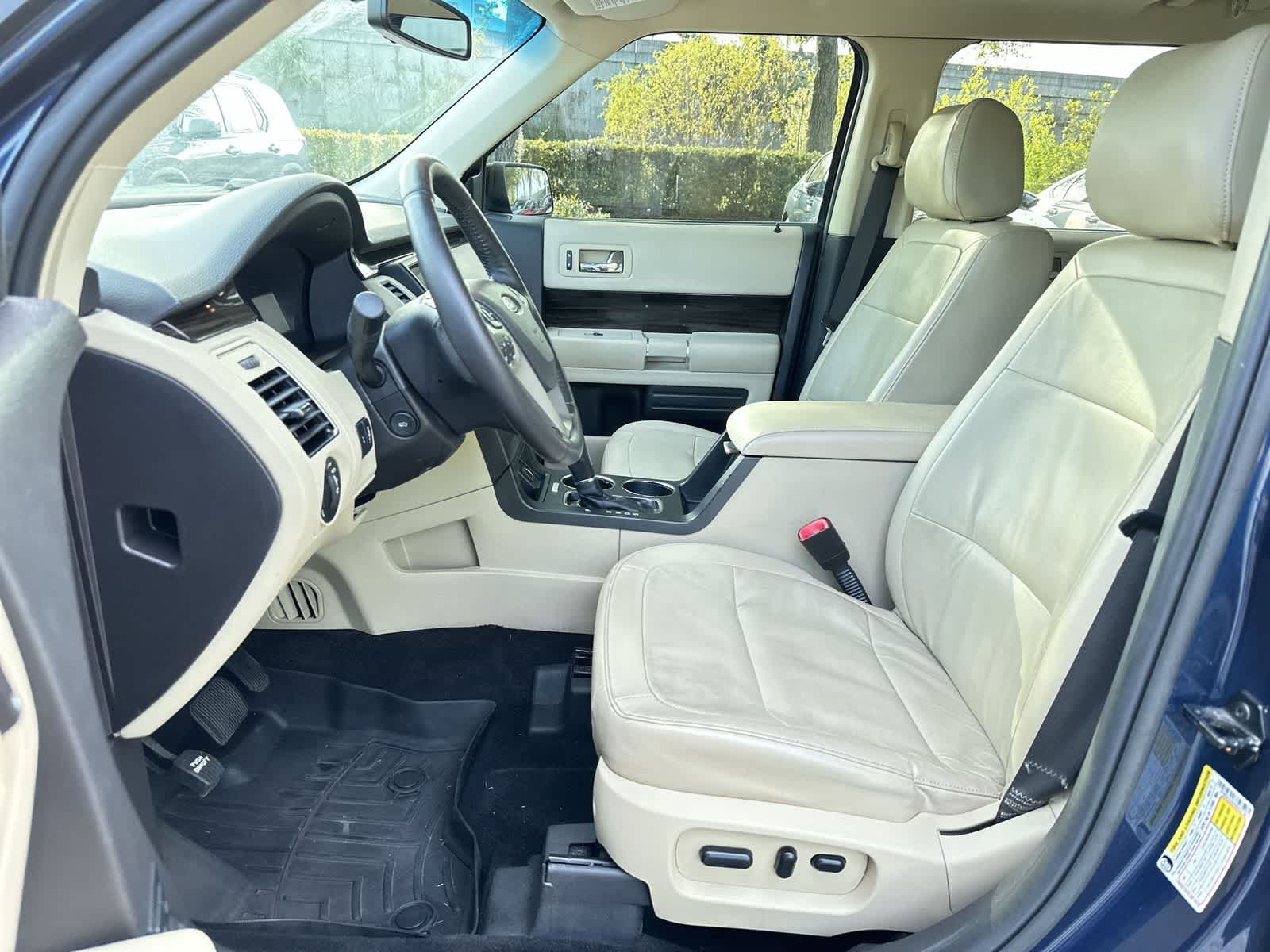 Thumbnail: 2017 Ford Flex - 12