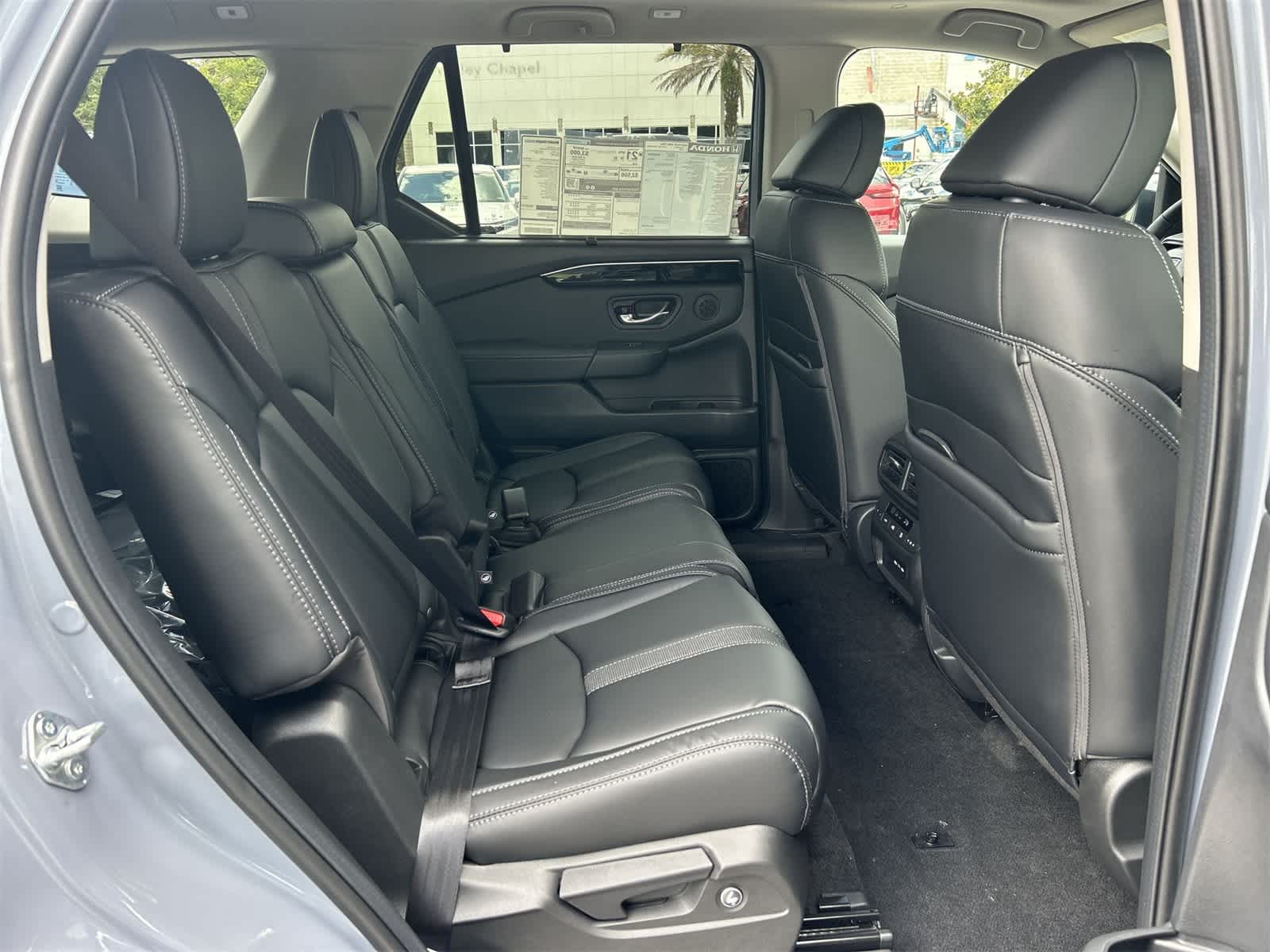 Thumbnail: 2025 Honda Pilot - 16