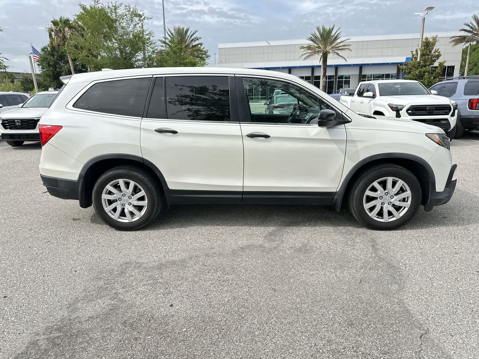 Thumbnail: 2019 Honda Pilot - 7
