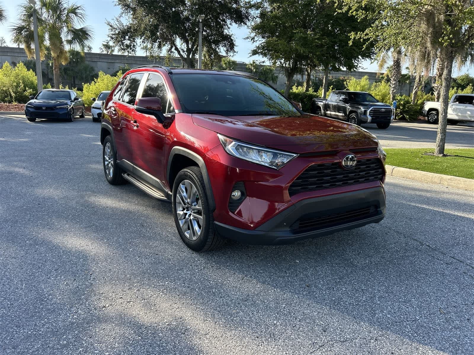 Thumbnail: 2020 Toyota RAV4 - 8