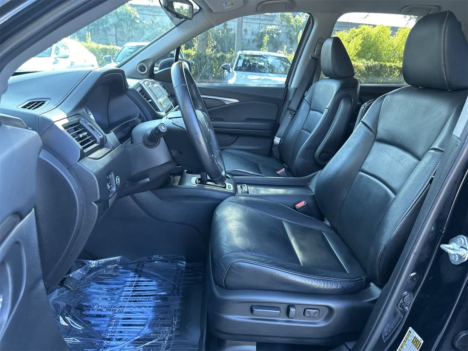 Thumbnail: 2017 Honda Pilot - 13