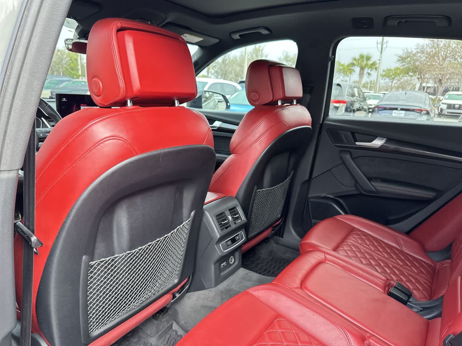 Thumbnail: 2021 Audi SQ5 - 14