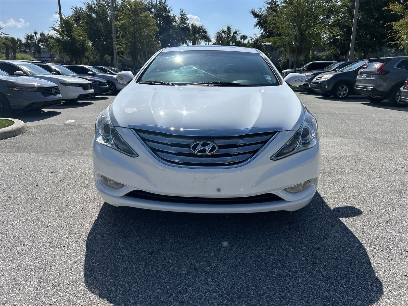Thumbnail: 2013 Hyundai Sonata - 9