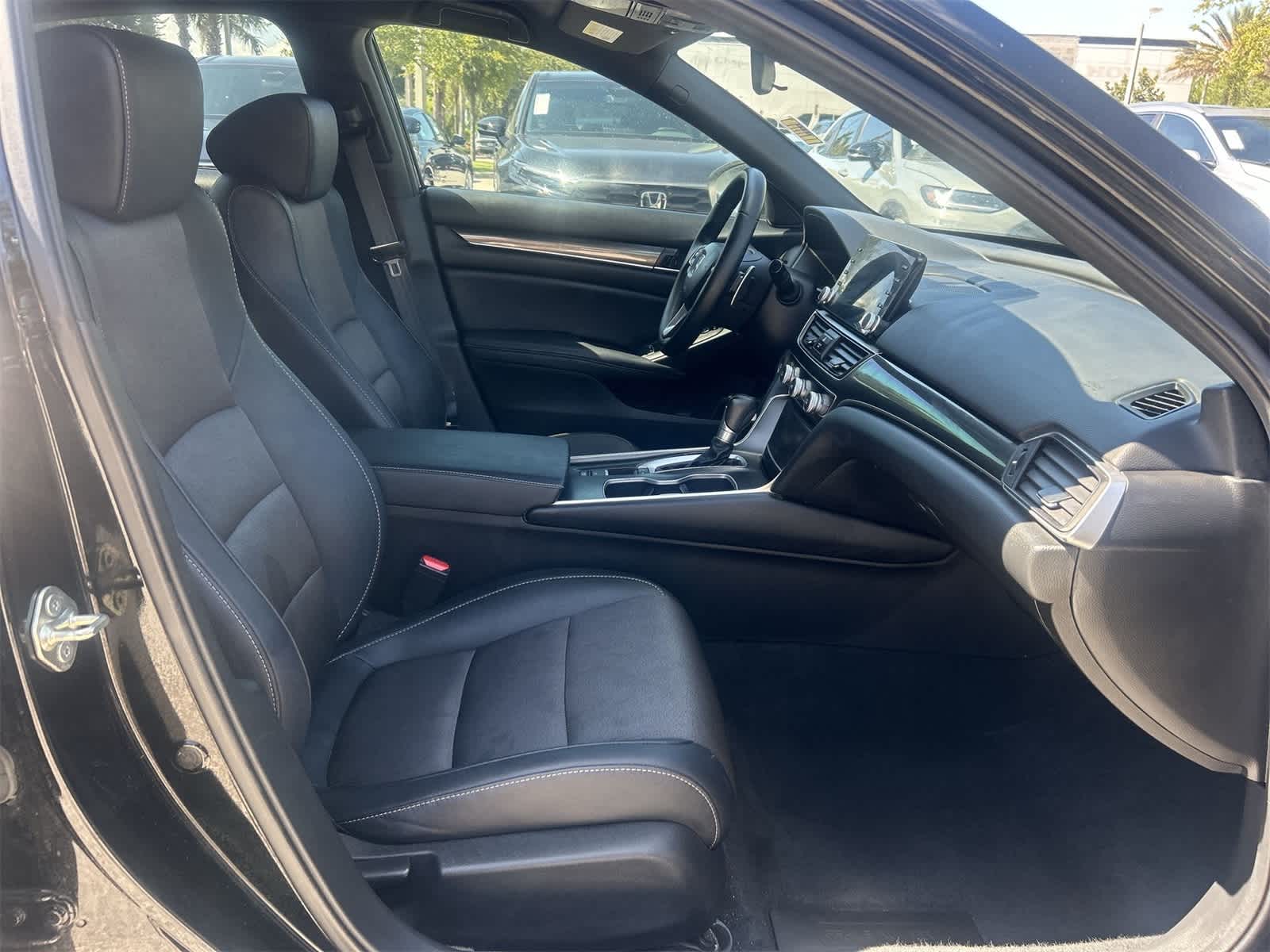 Thumbnail: 2019 Honda Accord - 16