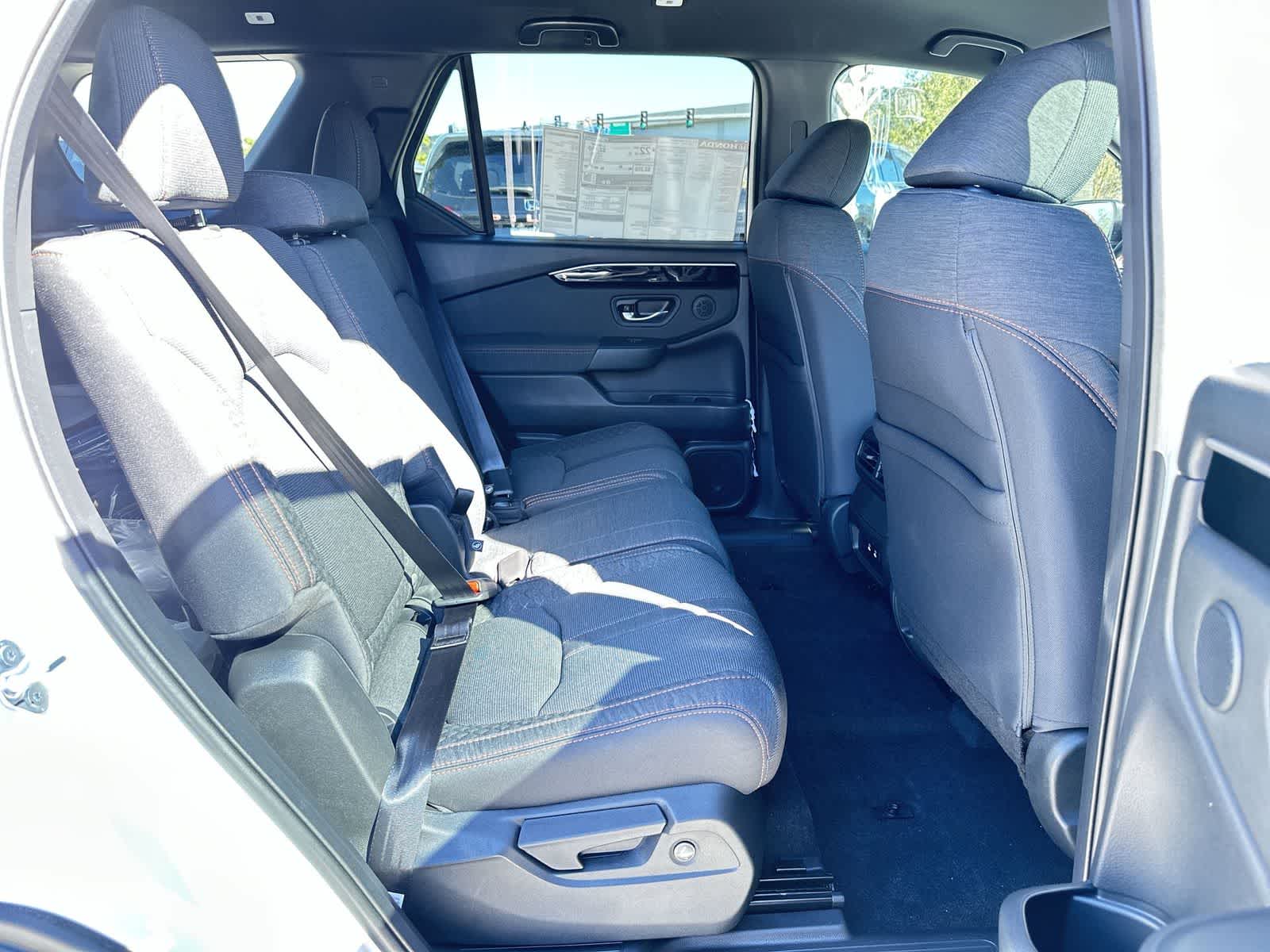 Thumbnail: 2026 Honda Pilot - 16