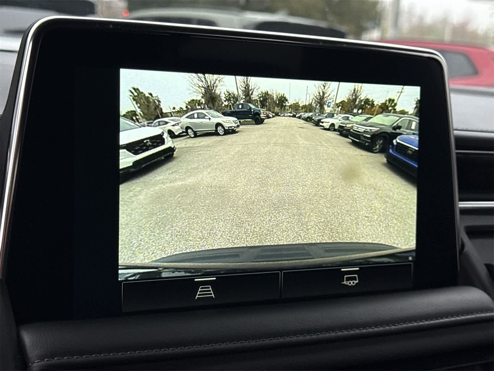 Thumbnail: 2022 Chevrolet Tahoe - 20