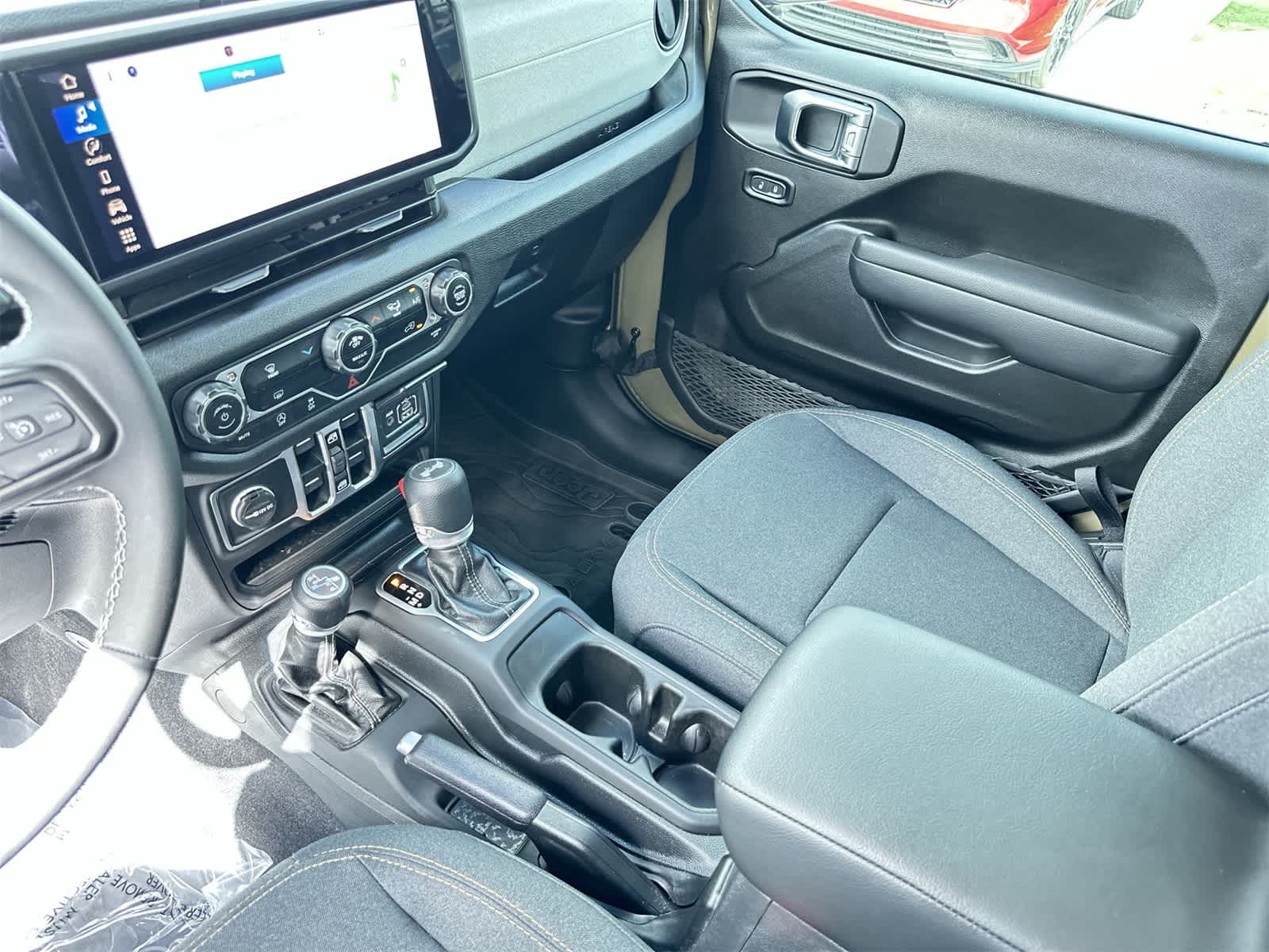 Thumbnail: 2025 Jeep Wrangler - 19