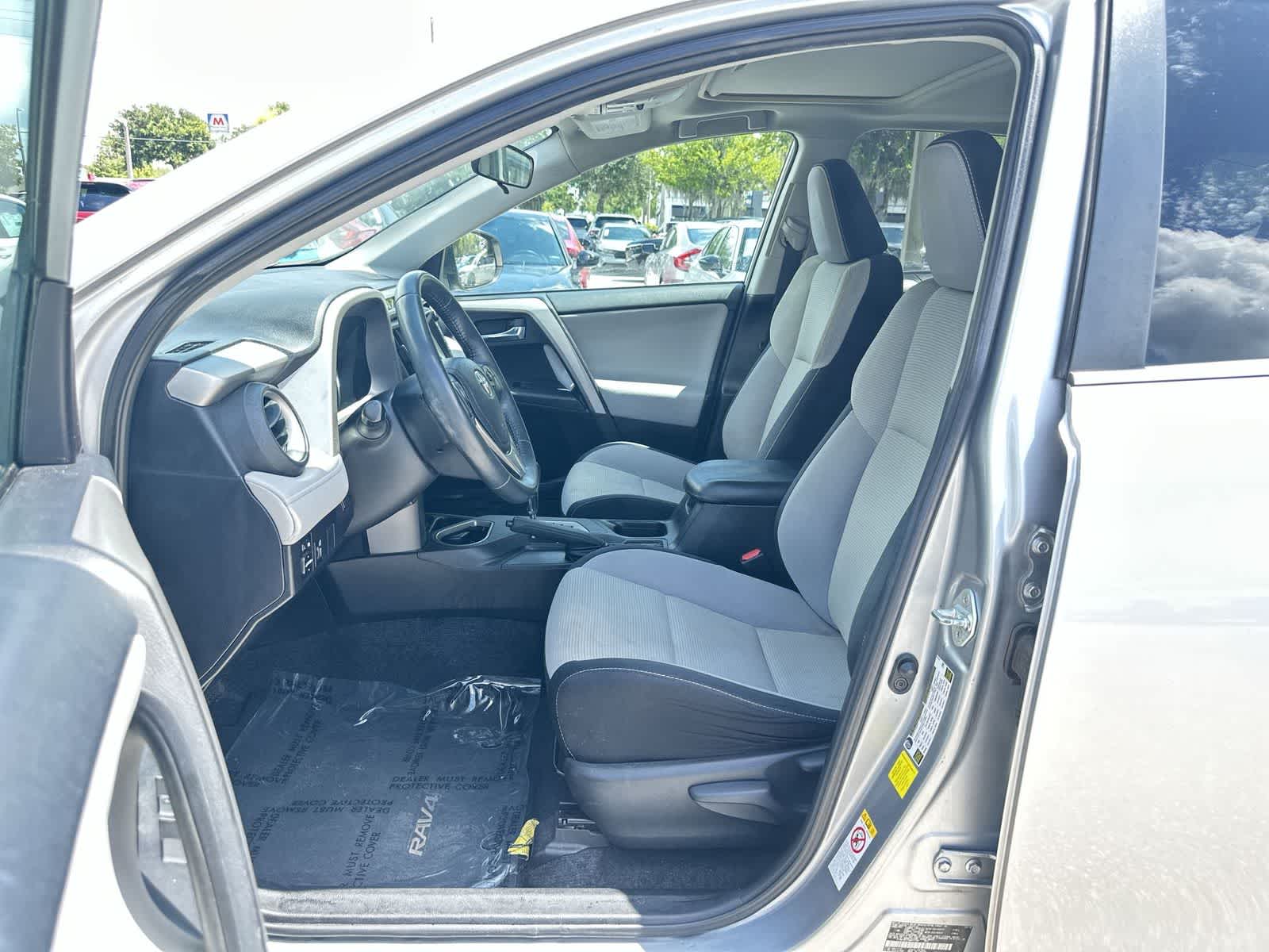 Thumbnail: 2016 Toyota RAV4 - 2