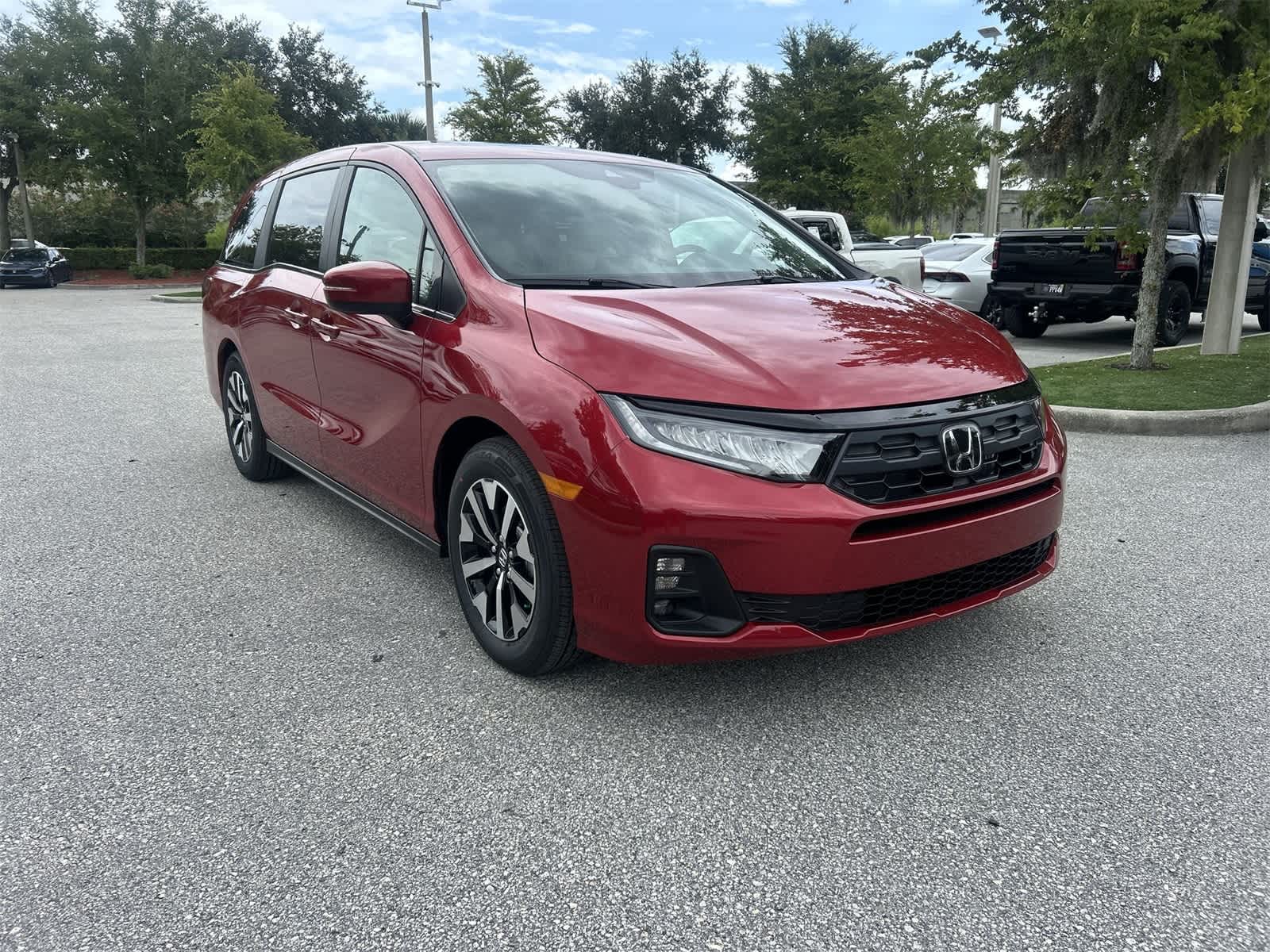 Thumbnail: 2025 Honda Odyssey - 8