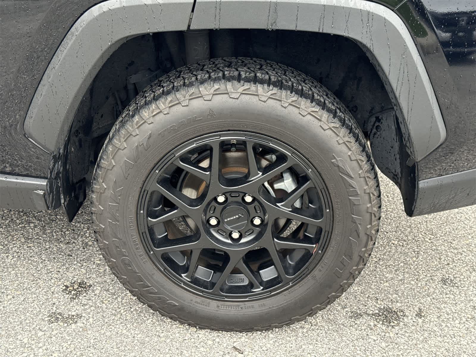 Thumbnail: 2023 Toyota RAV4 - 12