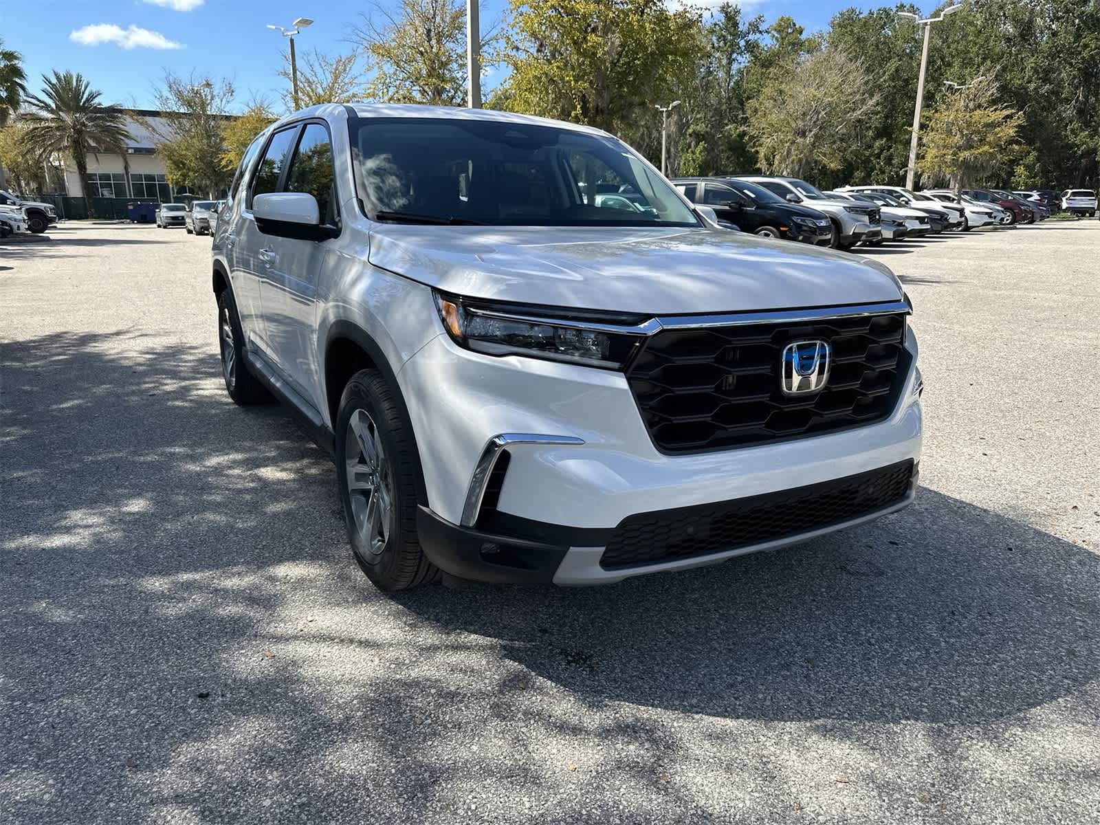 Thumbnail: 2025 Honda Pilot - 8