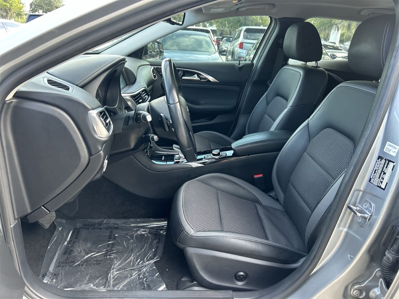 Thumbnail: 2019 INFINITI QX30 - 13