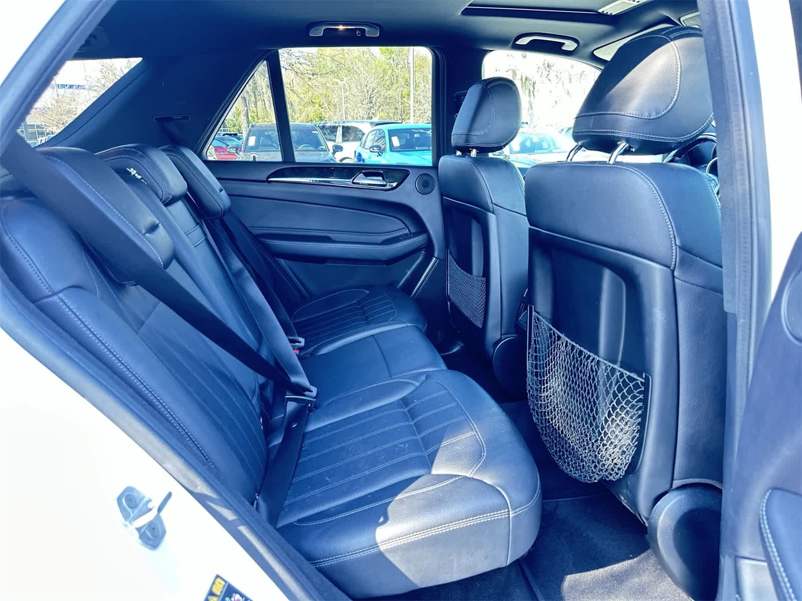 Thumbnail: 2016 Mercedes-Benz GLE - 16