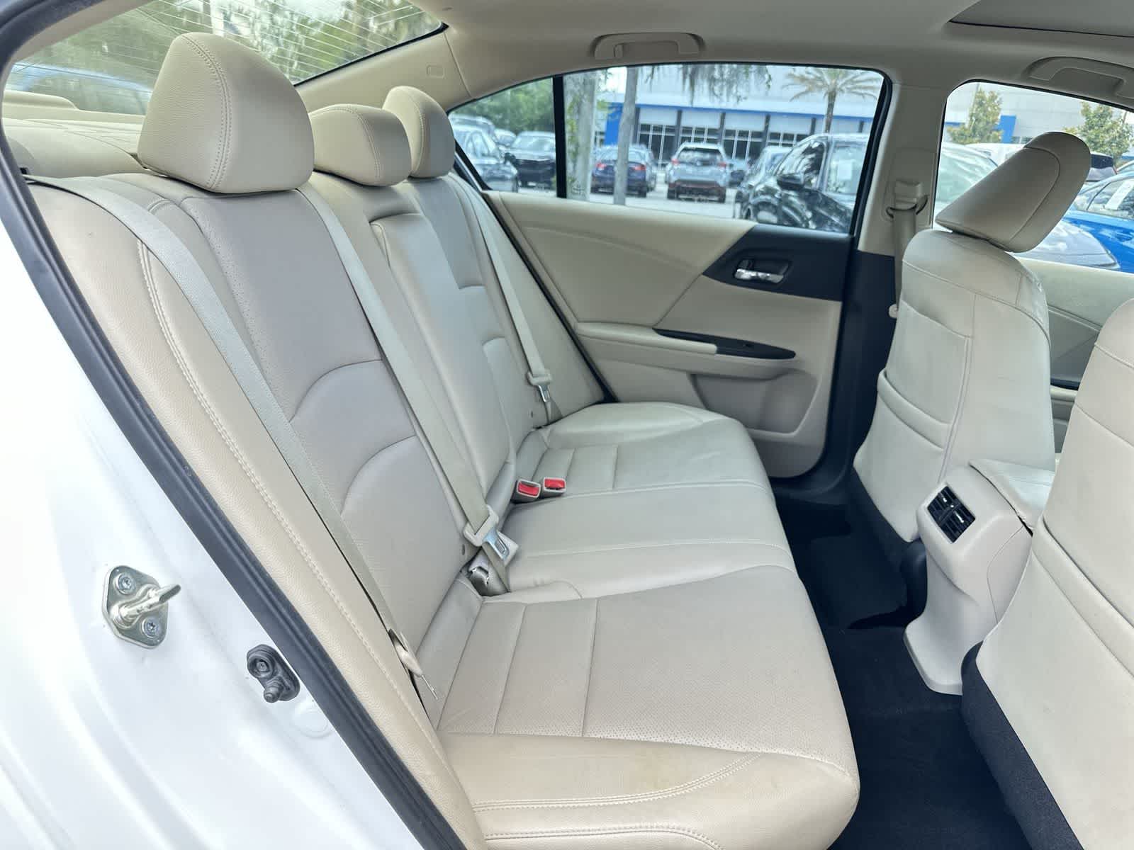 Thumbnail: 2015 Honda Accord - 16