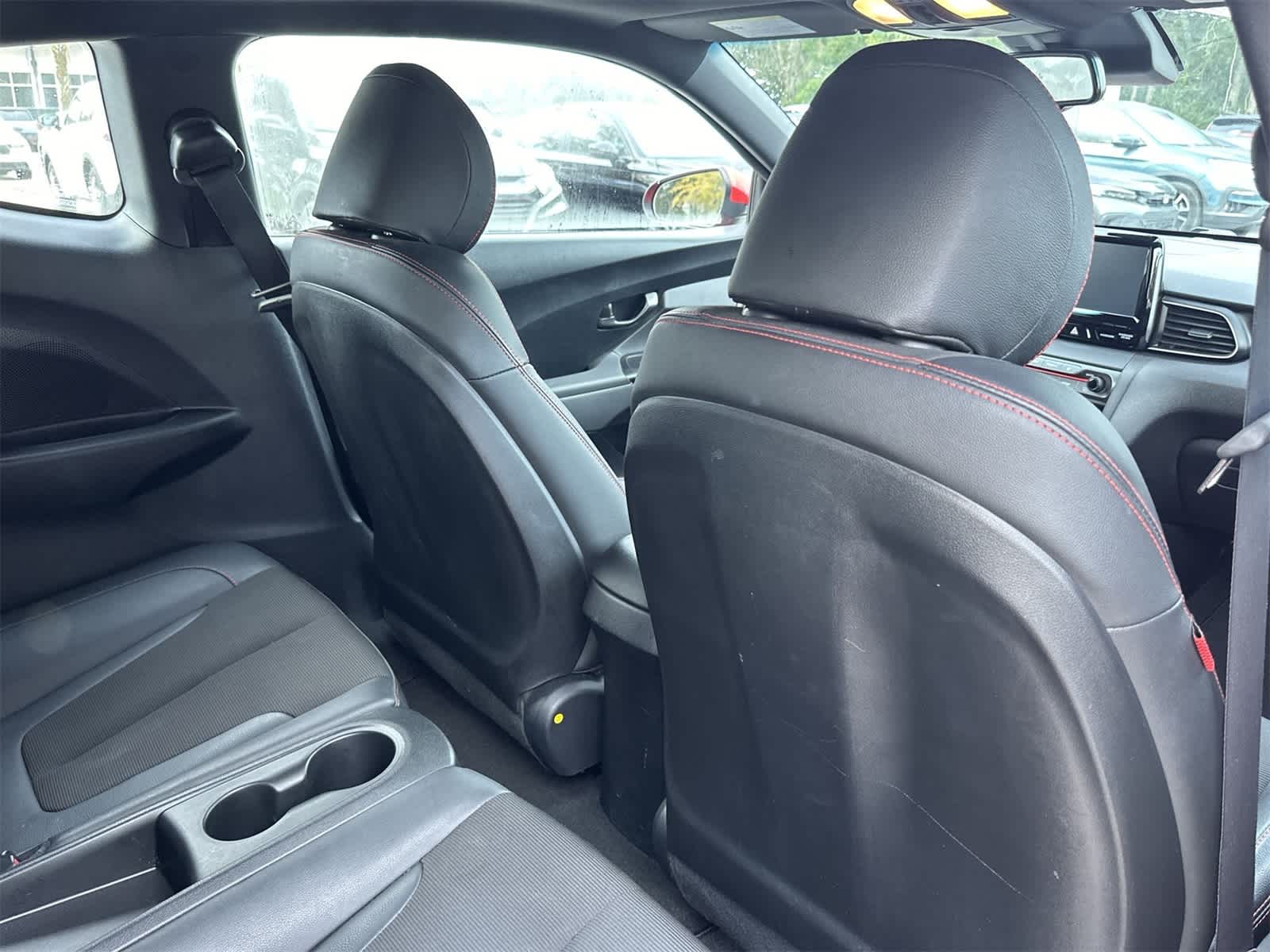 Thumbnail: 2020 Hyundai Veloster - 15