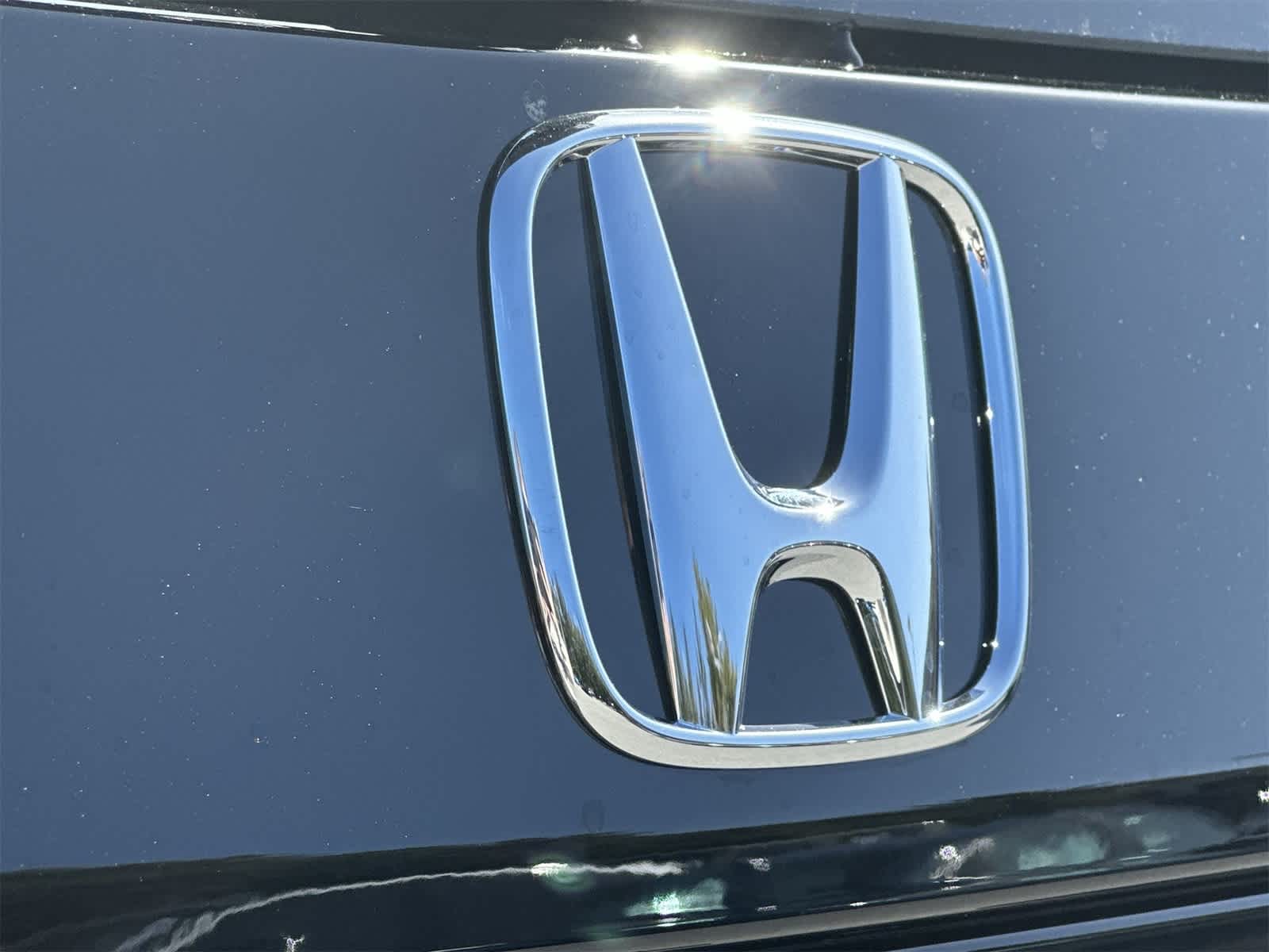 Thumbnail: 2025 Honda Pilot - 10