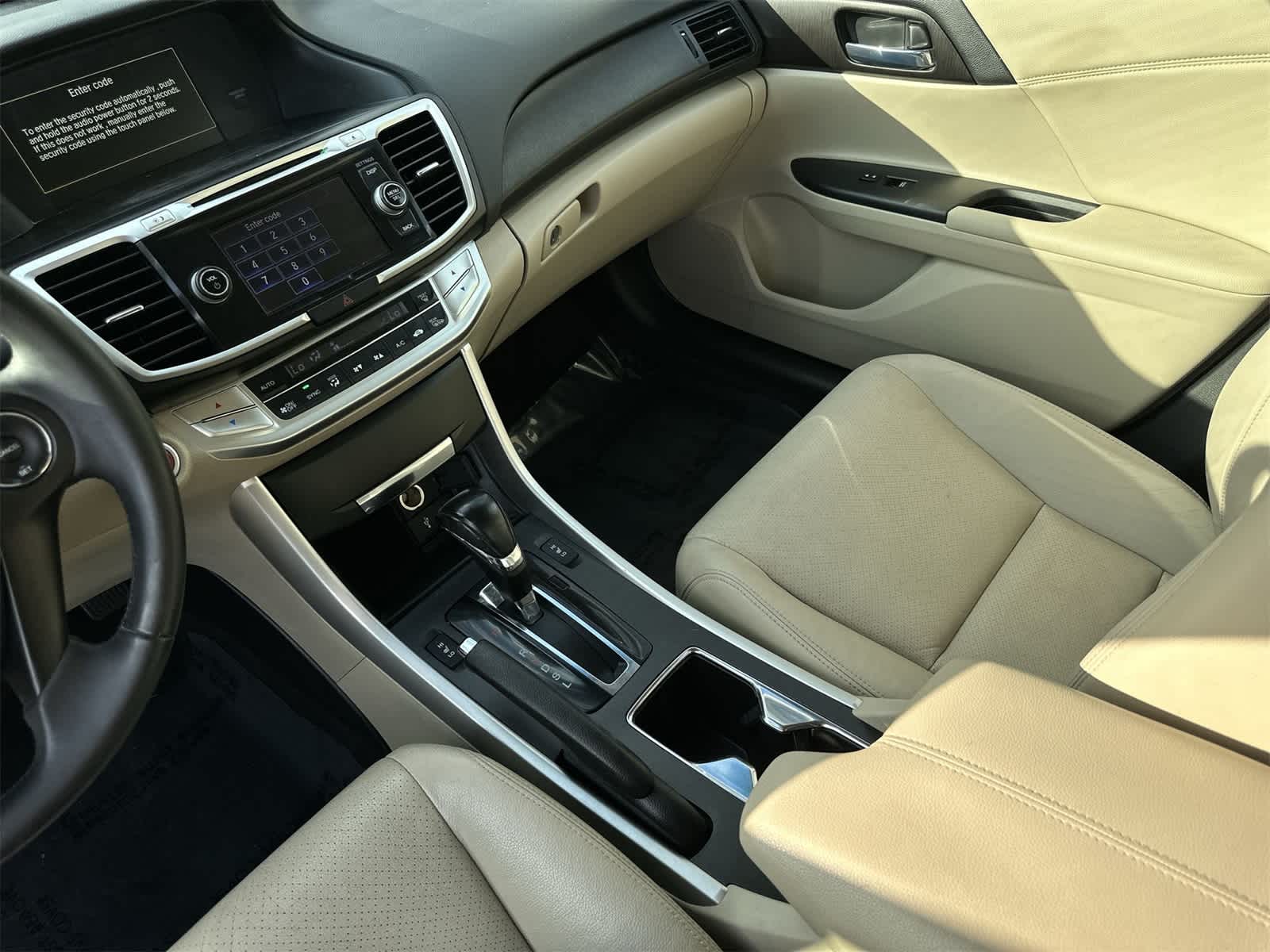 Thumbnail: 2015 Honda Accord - 19