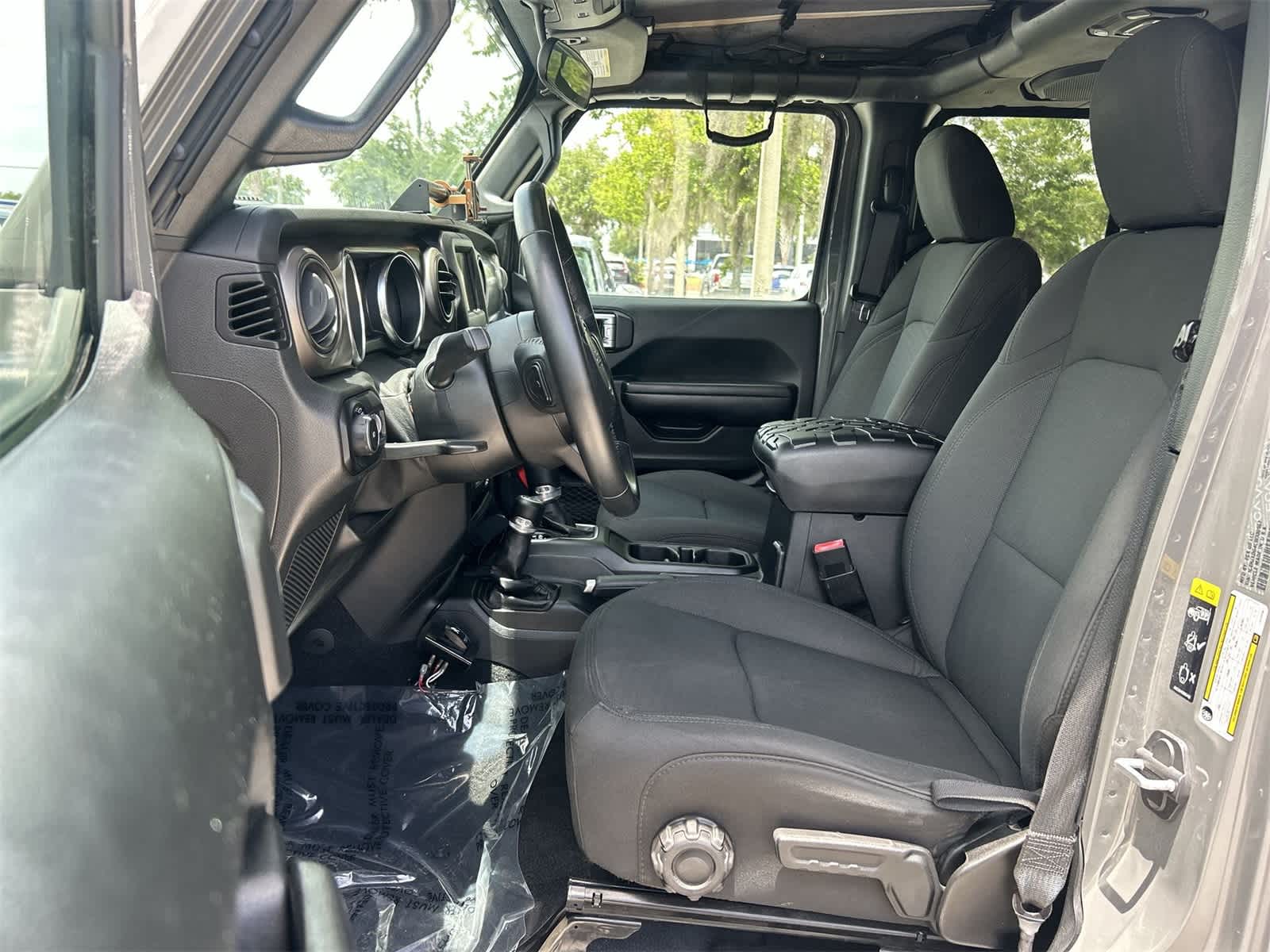 2020 Jeep Wrangler Unlimited Sport 13