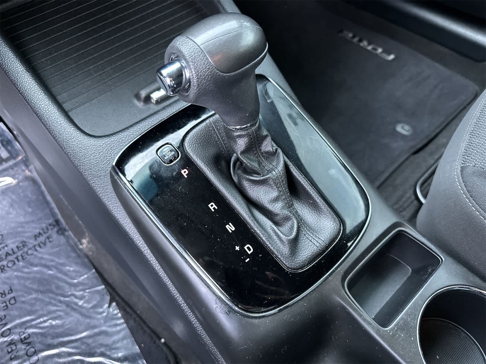 Thumbnail: 2018 Kia Forte - 20