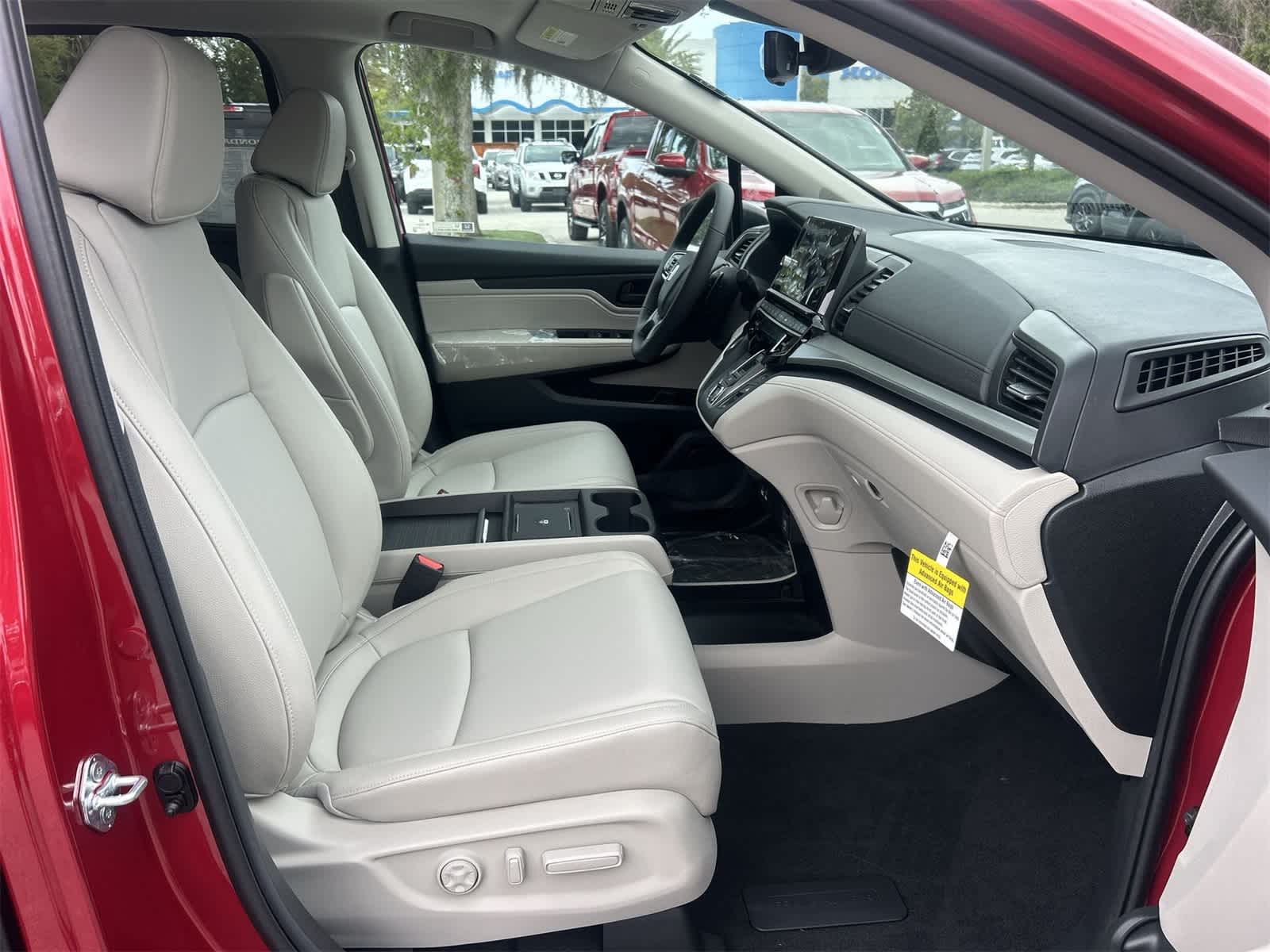 Thumbnail: 2025 Honda Odyssey - 17