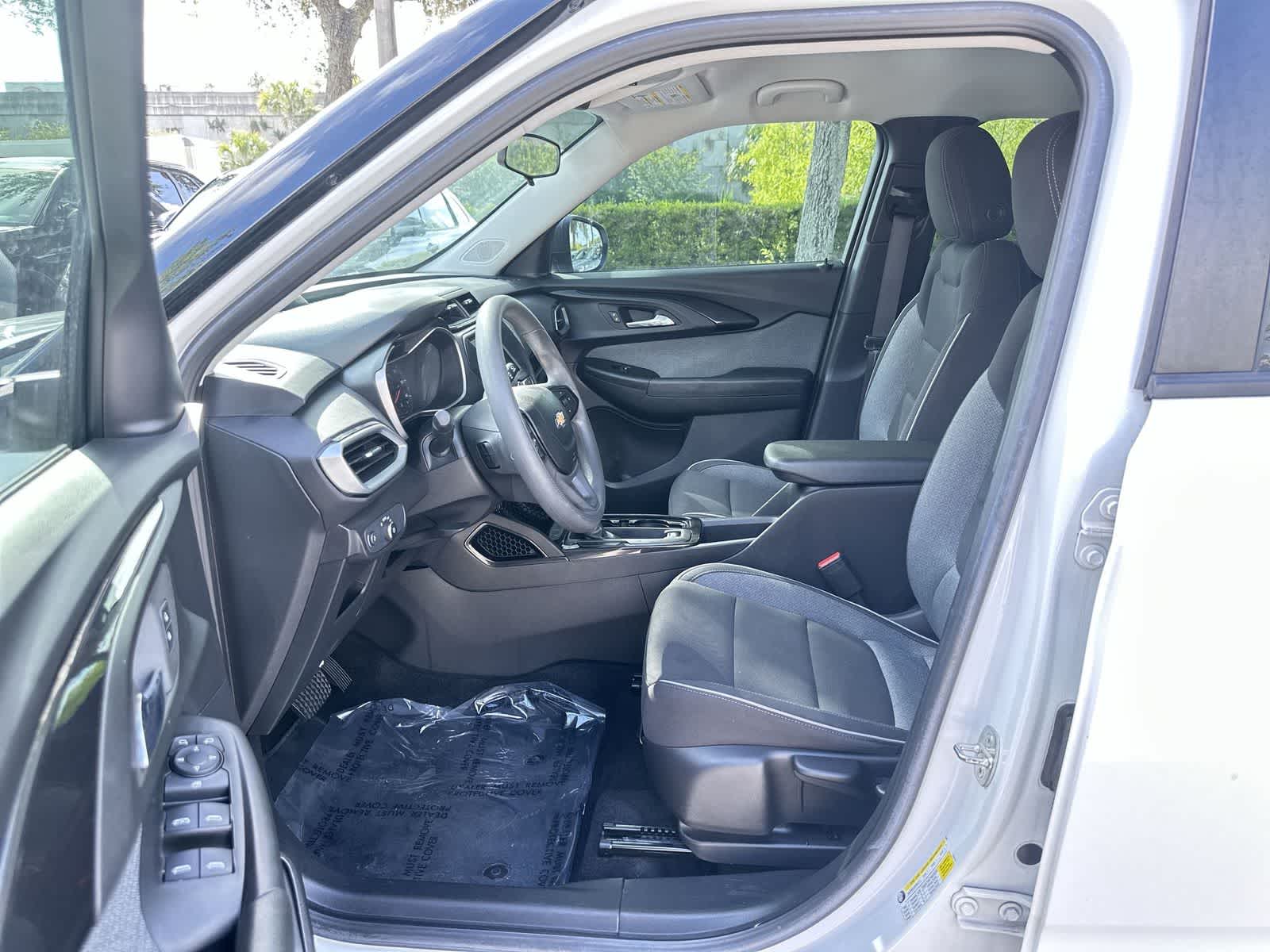 Thumbnail: 2021 Chevrolet TrailBlazer - 2