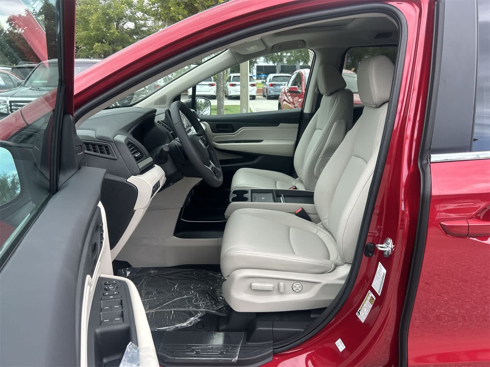 Thumbnail: 2025 Honda Odyssey - 2