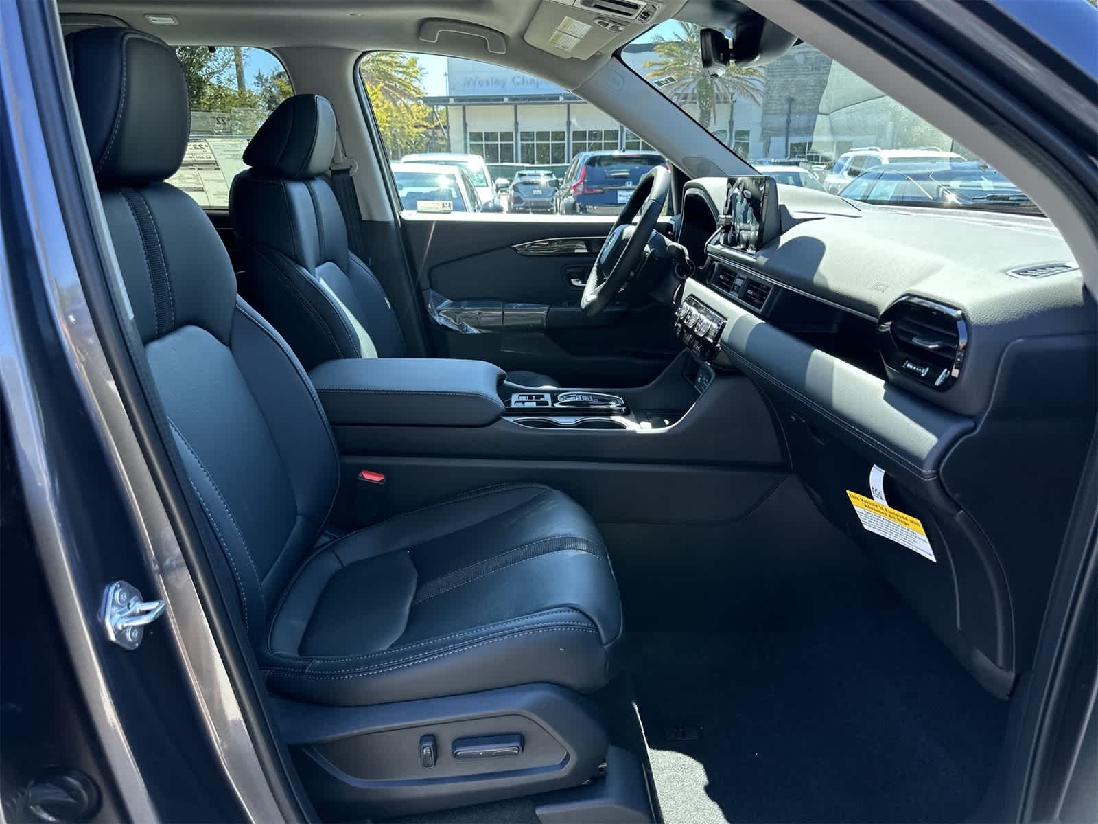 Thumbnail: 2025 Honda Pilot - 17